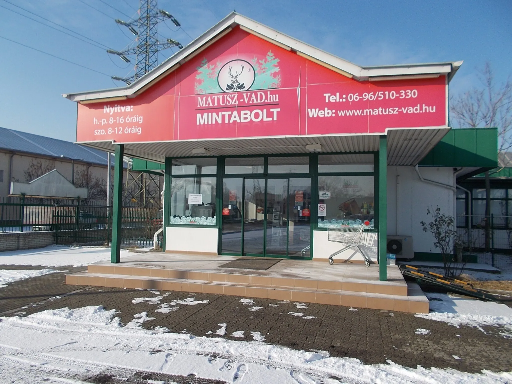 Photo showing: : Matusz-Vad Frozen Food Wholesaler 'sample' shop. - Basa Street, Kúttó neighborhood, Budapest District X.