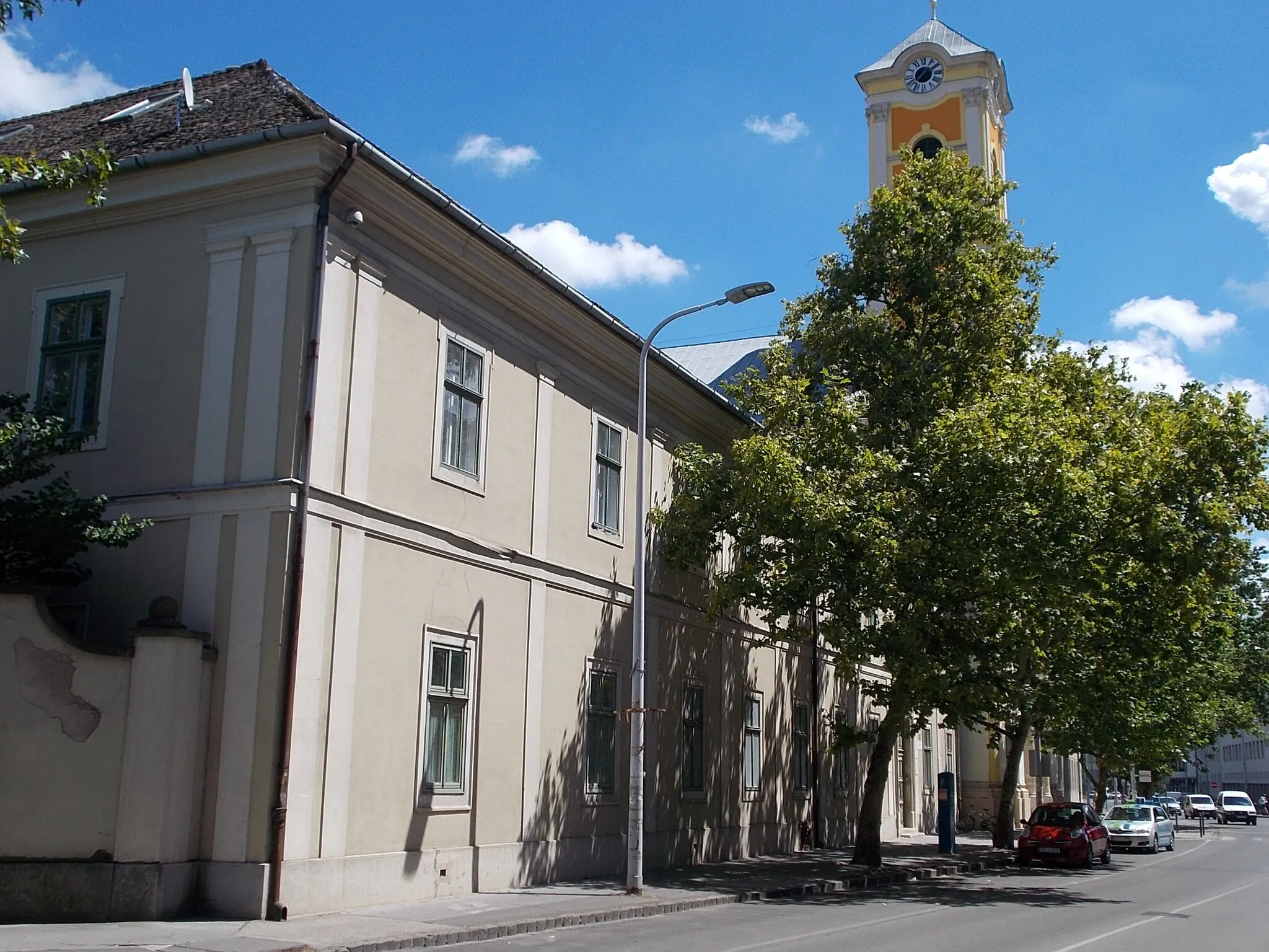 Photo showing: : Piarist monastery and college. - Piaristák tere, 1 Jókai Street, Bethlenváros, Kecskemét, Bács-Kiskun County, Hungary.