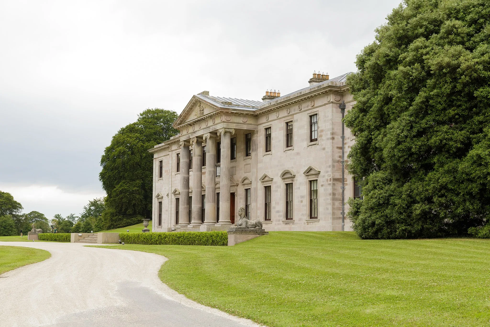 Photo showing: The house of Ballyfin Demesne in Ballyfin, Ireland, built in the 1820s by Sir Charles Coote, 9th Baronet
