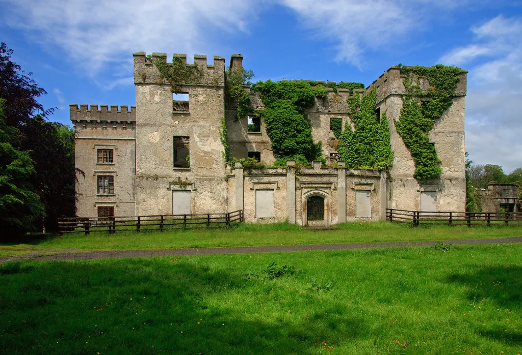 Photo showing: Castles of Leinster: Donadea, Kildare (1)