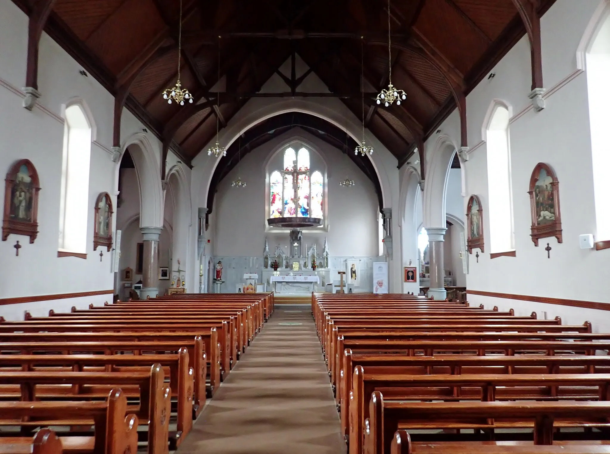 Photo showing: Interior view of St Patrick's Catholic Chapel, Cullyhanna