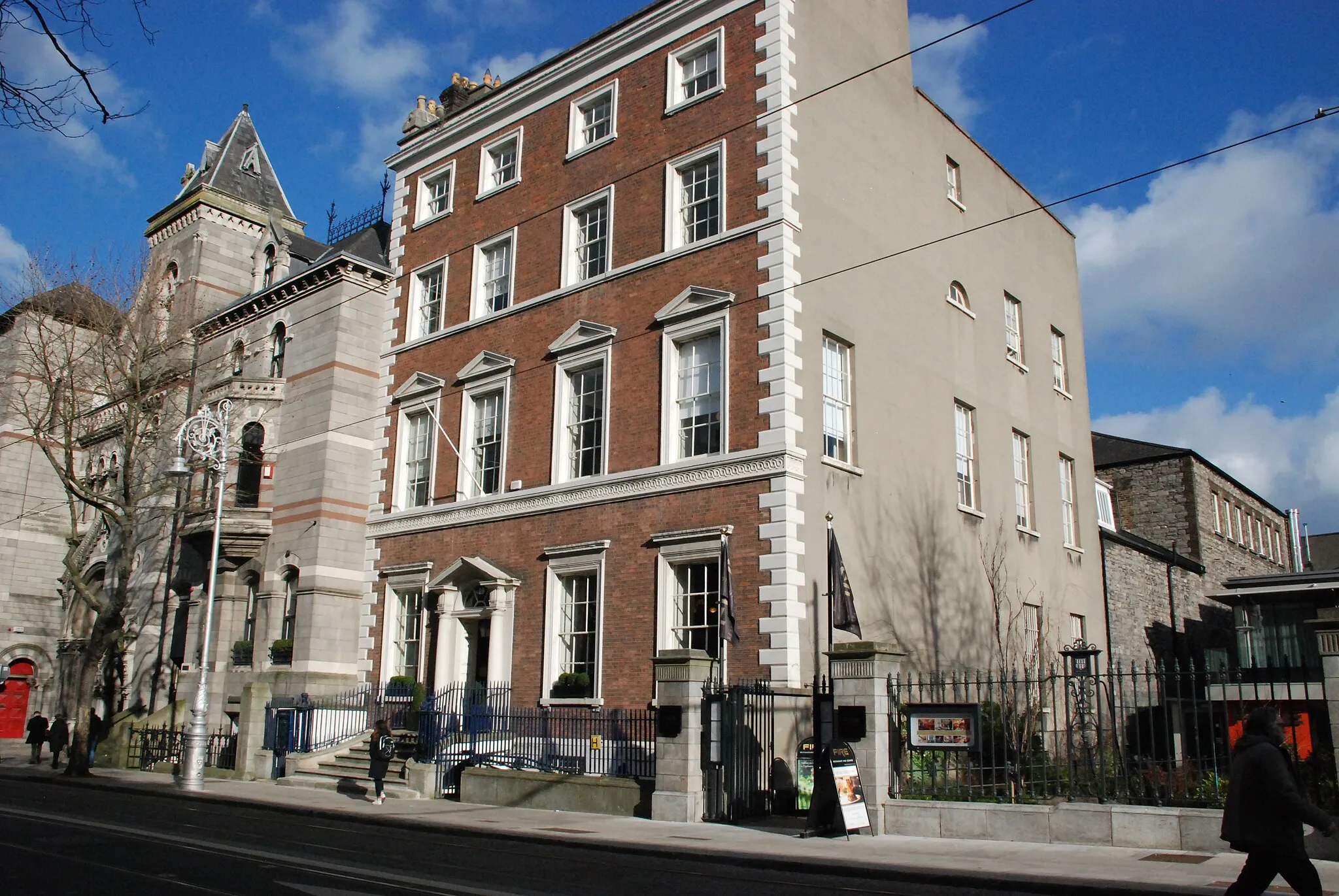 Photo showing: Academy House is the location of the Royal Irish Academy