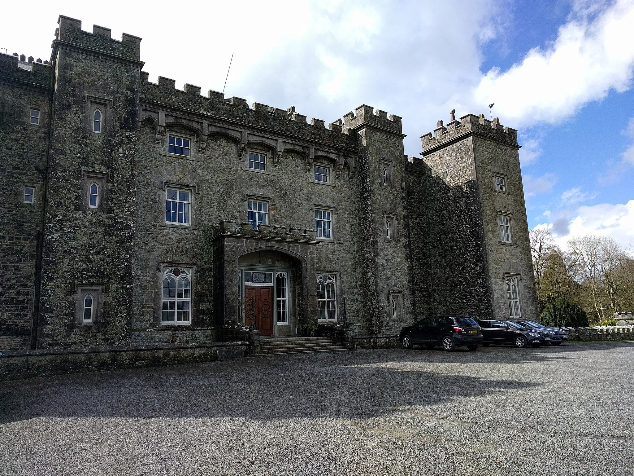 Photo showing: Slane Castle