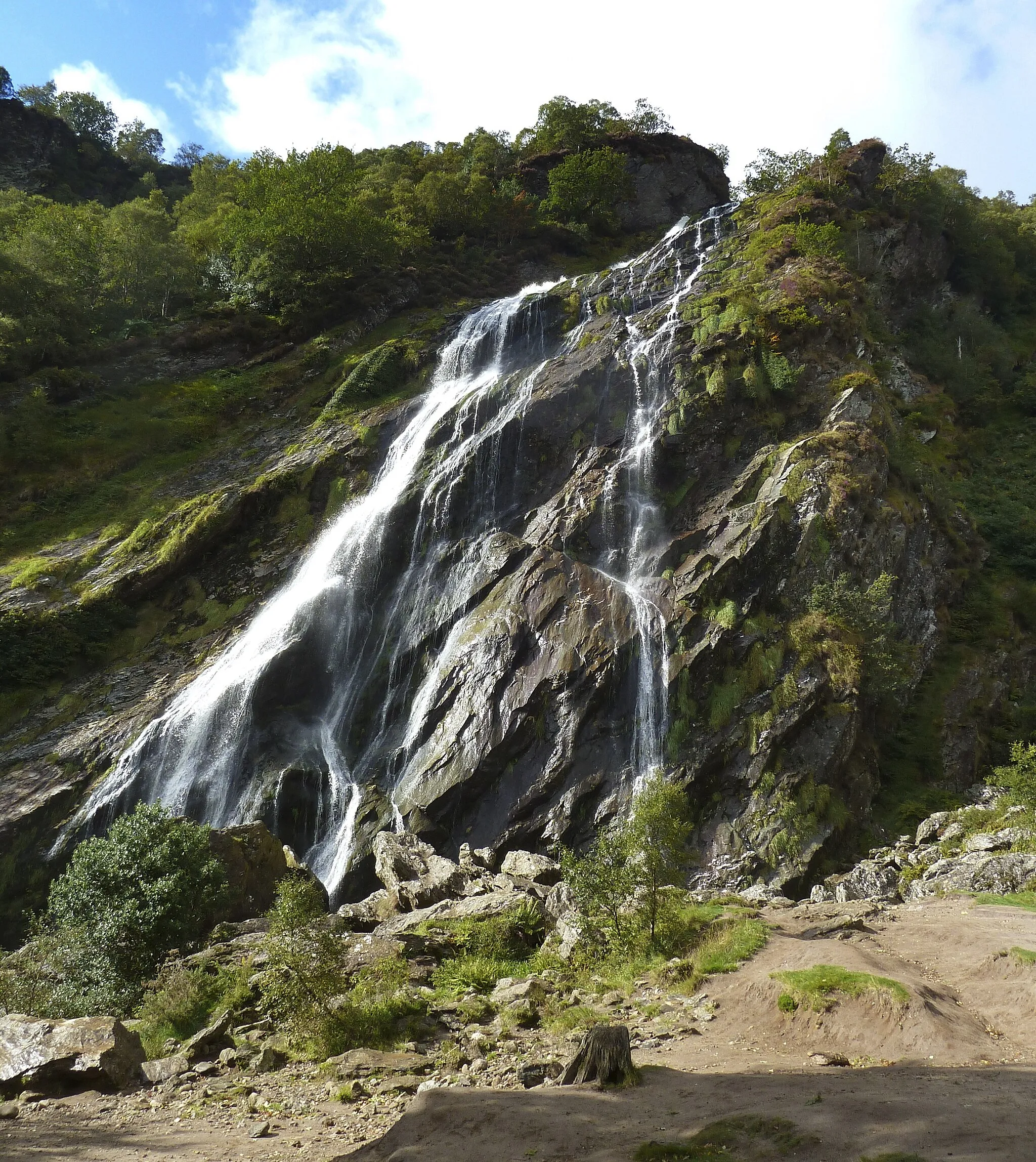 Photo showing: Powerscourt waterfall