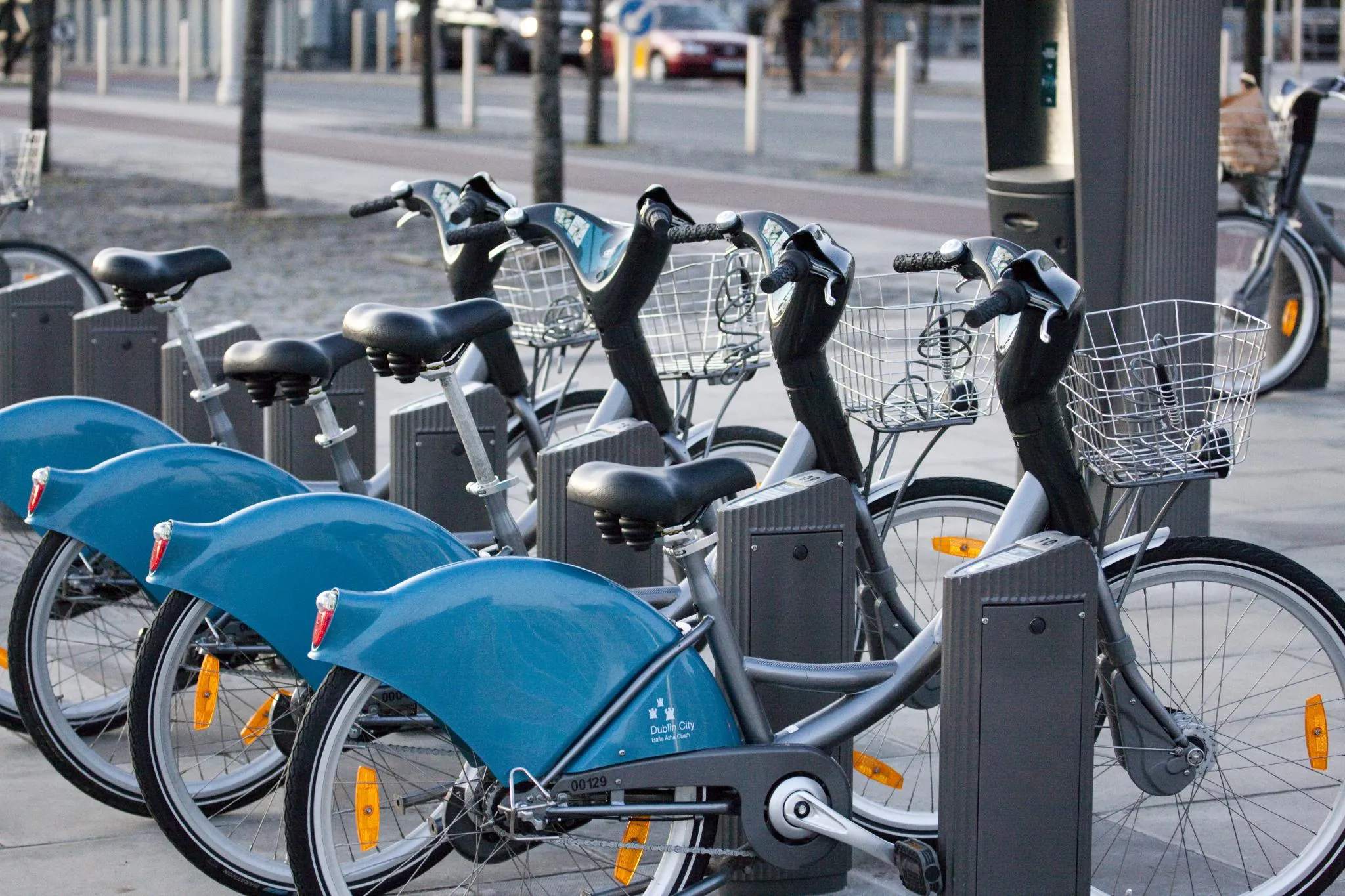 Photo showing: w:Dublin Bikes in the Dublin Docklands