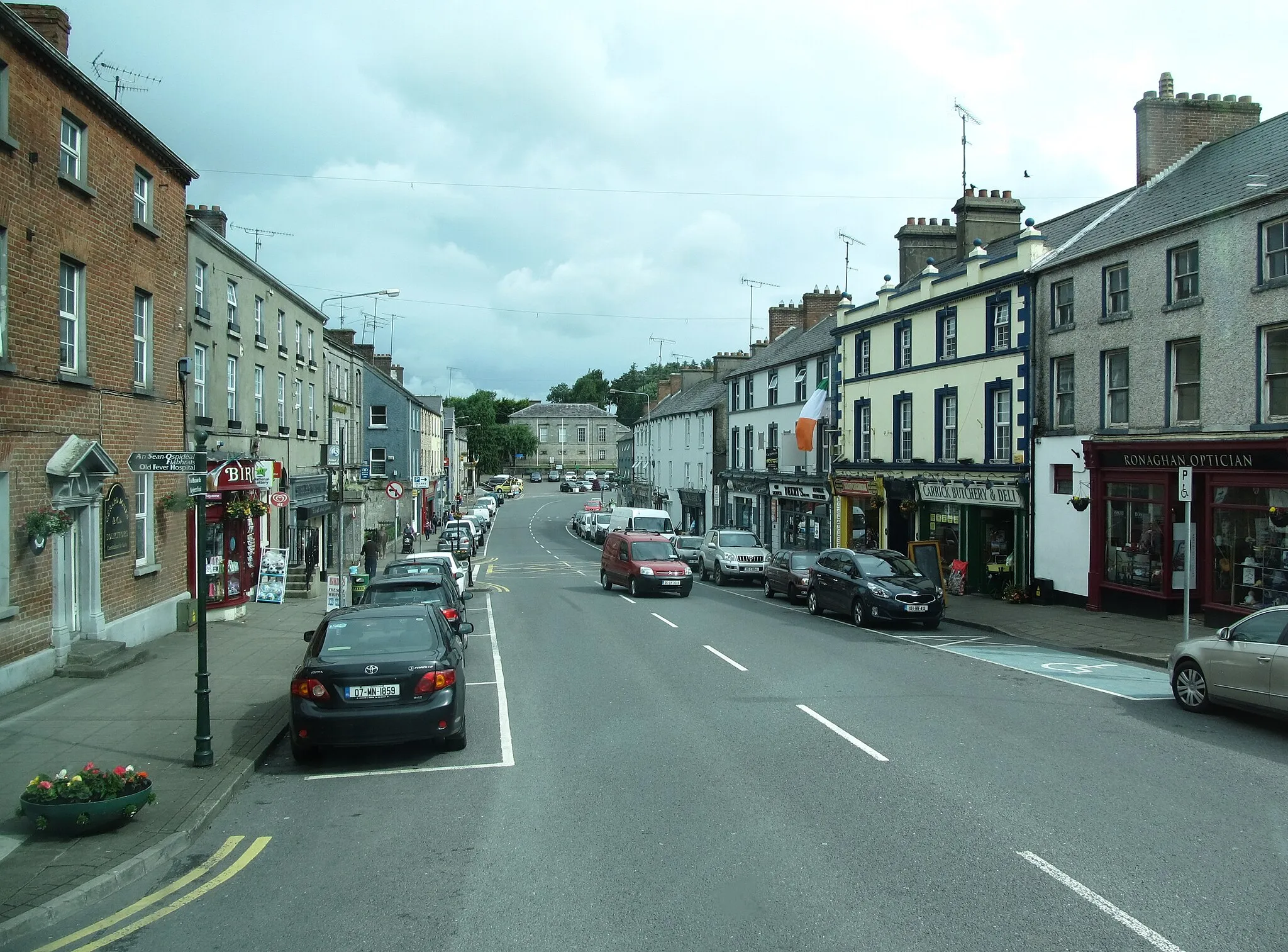 Photo showing: The northern end of Main Street, Carrickmacross