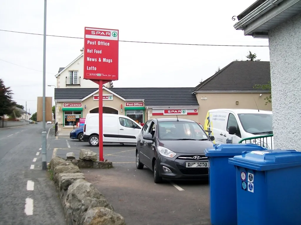 Photo showing: Spar Store, The Valley, Mullaghbawn