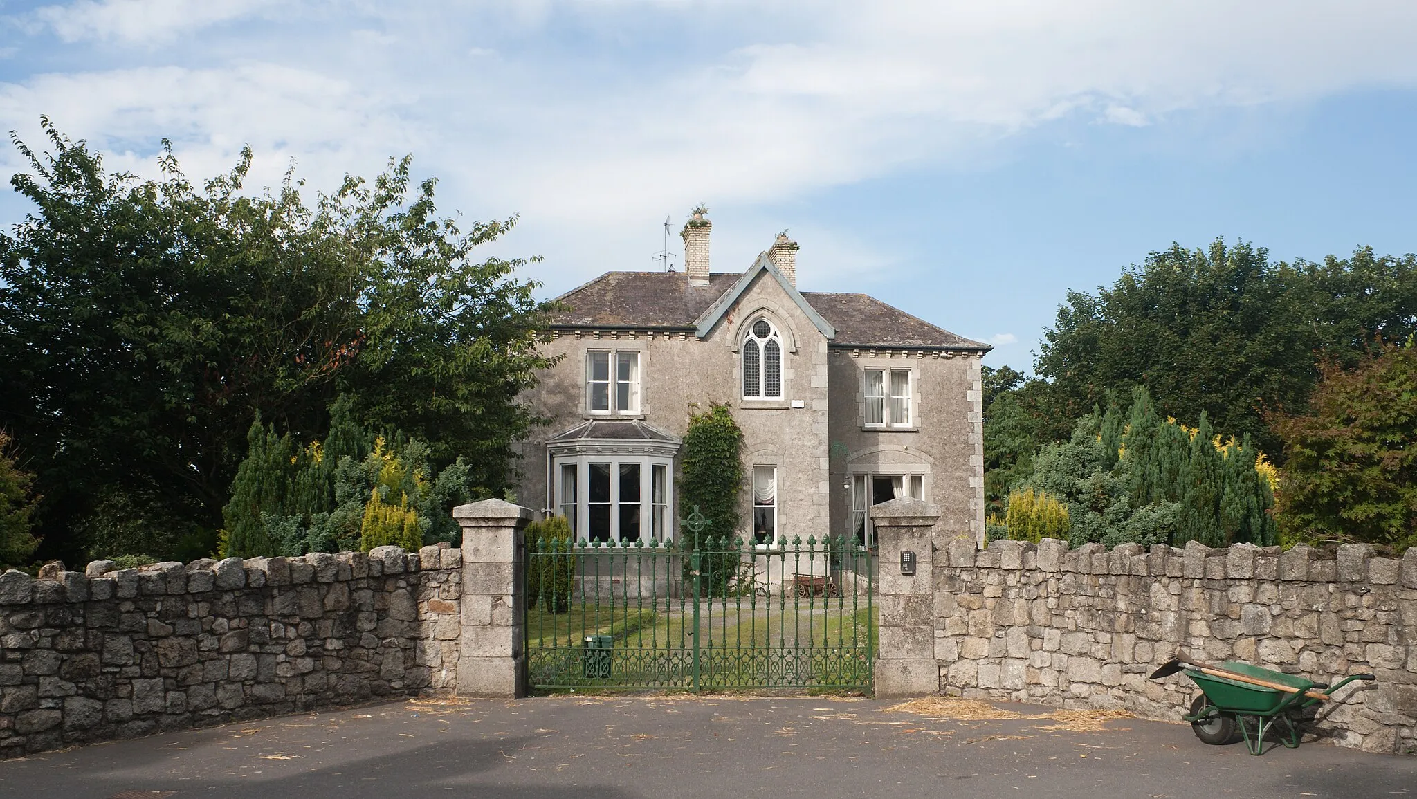 Photo showing: Old parochial house at Abbey Street, close to the Church of the Assumption and formerly used by the Catholic clergy. Built c.1860 in a muted Tudor style. See NIAH entry.