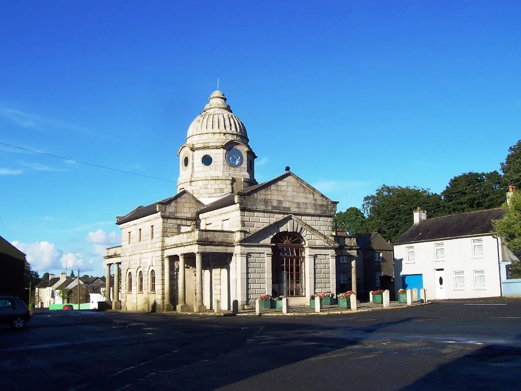 Photo showing: The Market House in the center of Dunlavin, Wicklow County, Ireland. Taken July 19, 2007. Mfriese32 04:38, 13 October 2007 (UTC)