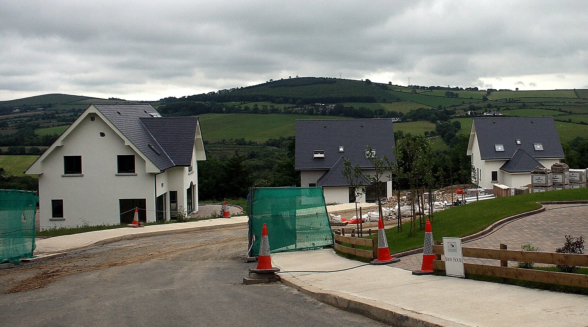 Photo showing: New small suburban housing estate in Hollyfort, County Wexford, Ireland