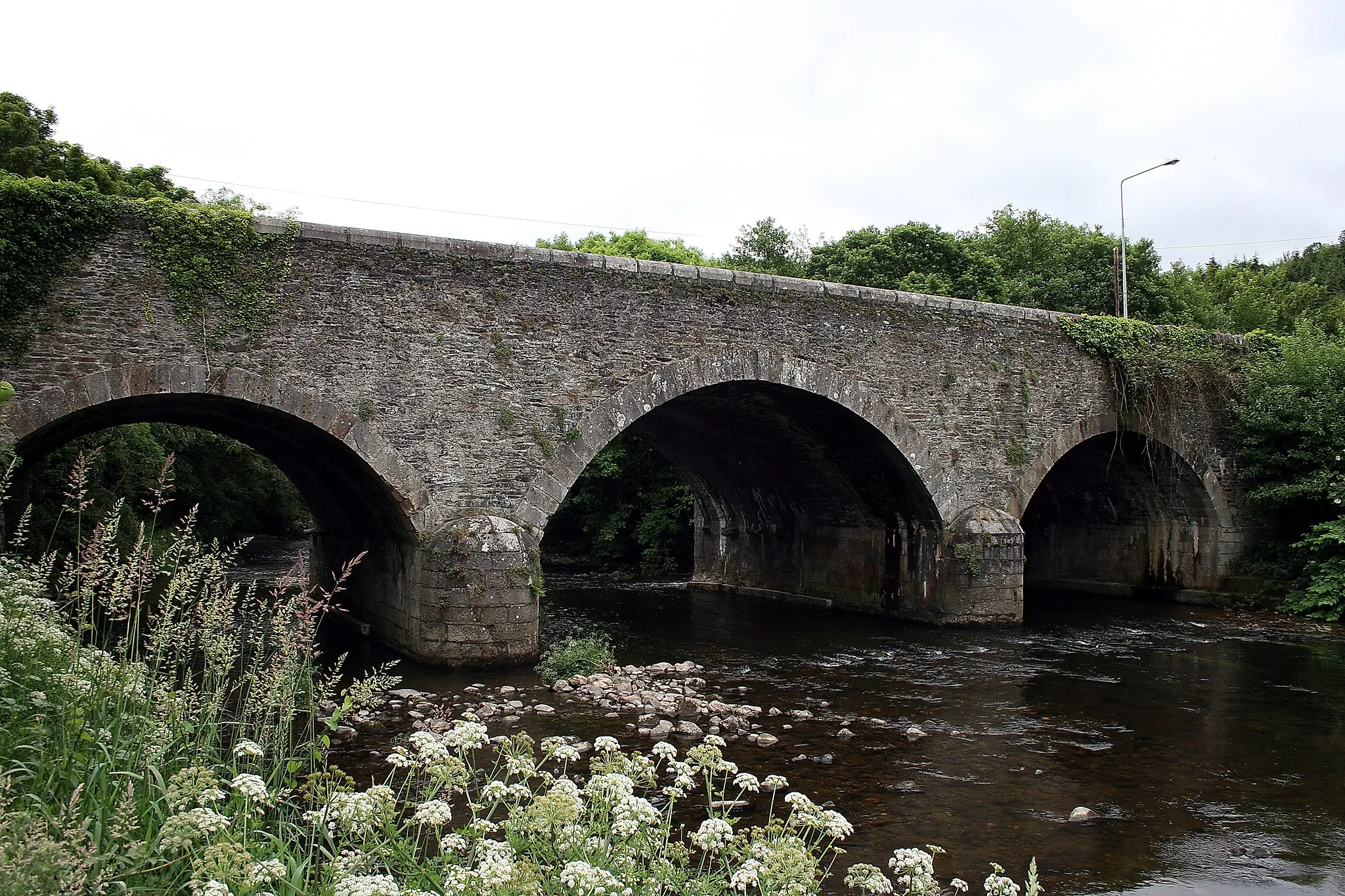 Photo showing: Bridge carrying the R747 over the Aughrim River at Woodenbridge, County Wicklow