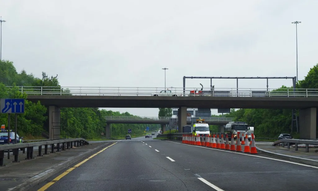 Photo showing: M50 motorway approaching Coolock Lane bridge, Dublin