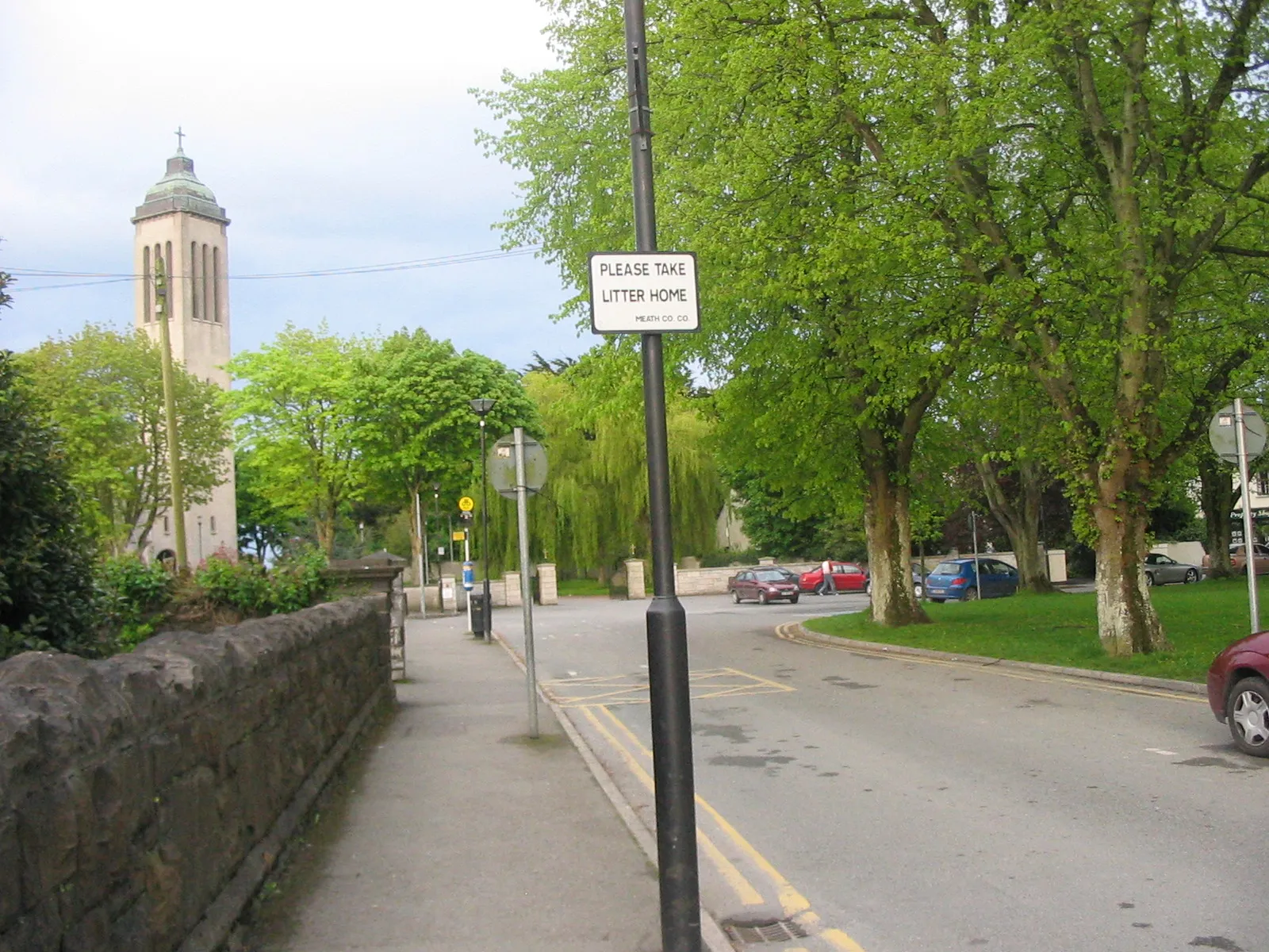 Photo showing: Dunboyne looking towards church