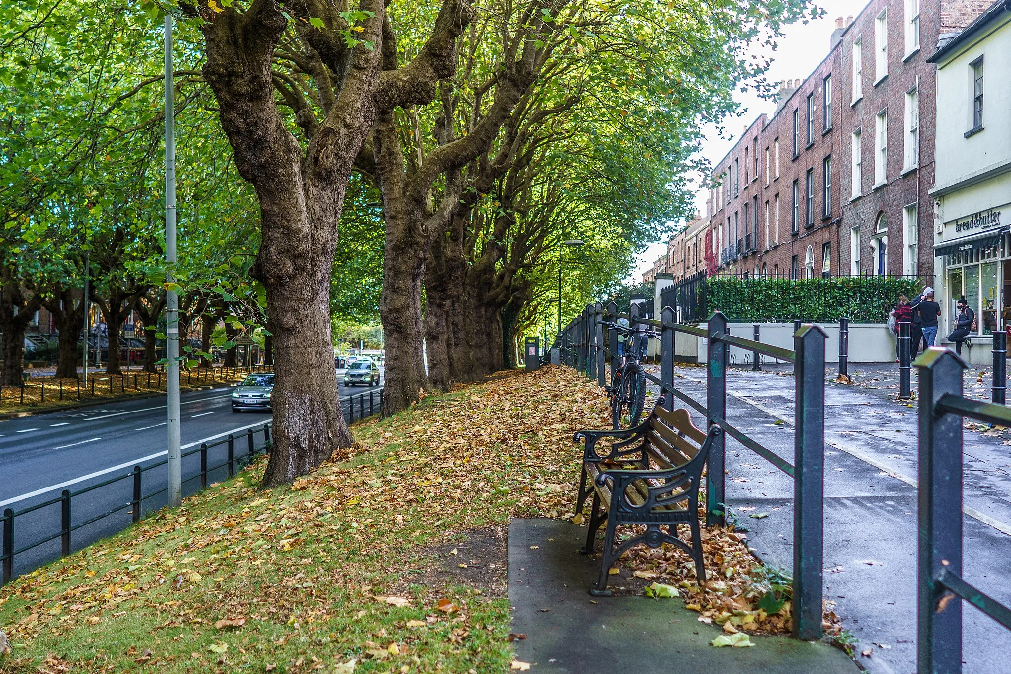 Photo showing: Drumcondra Road Lower