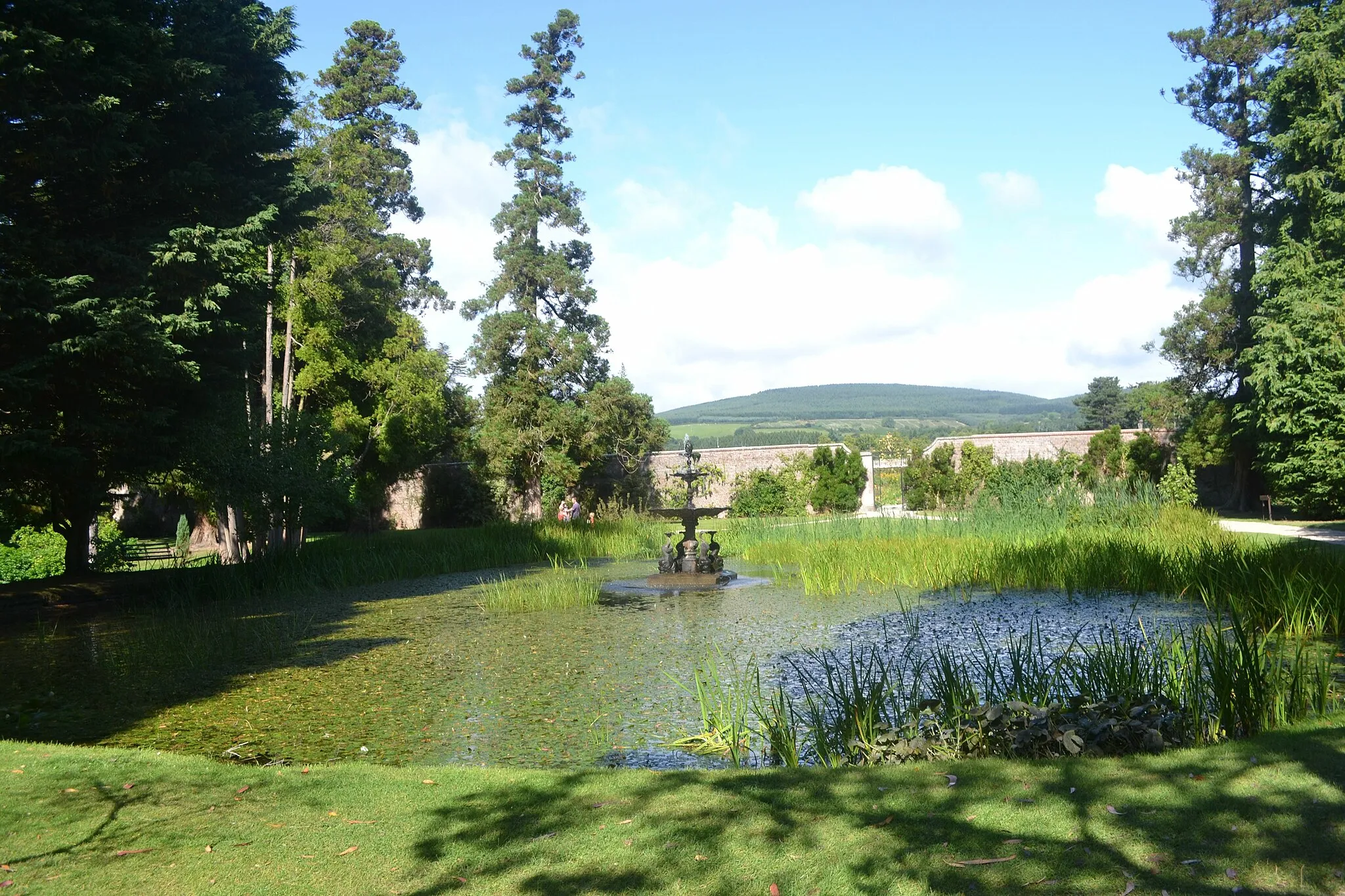 Photo showing: Dolphin Pool, Powerscourt