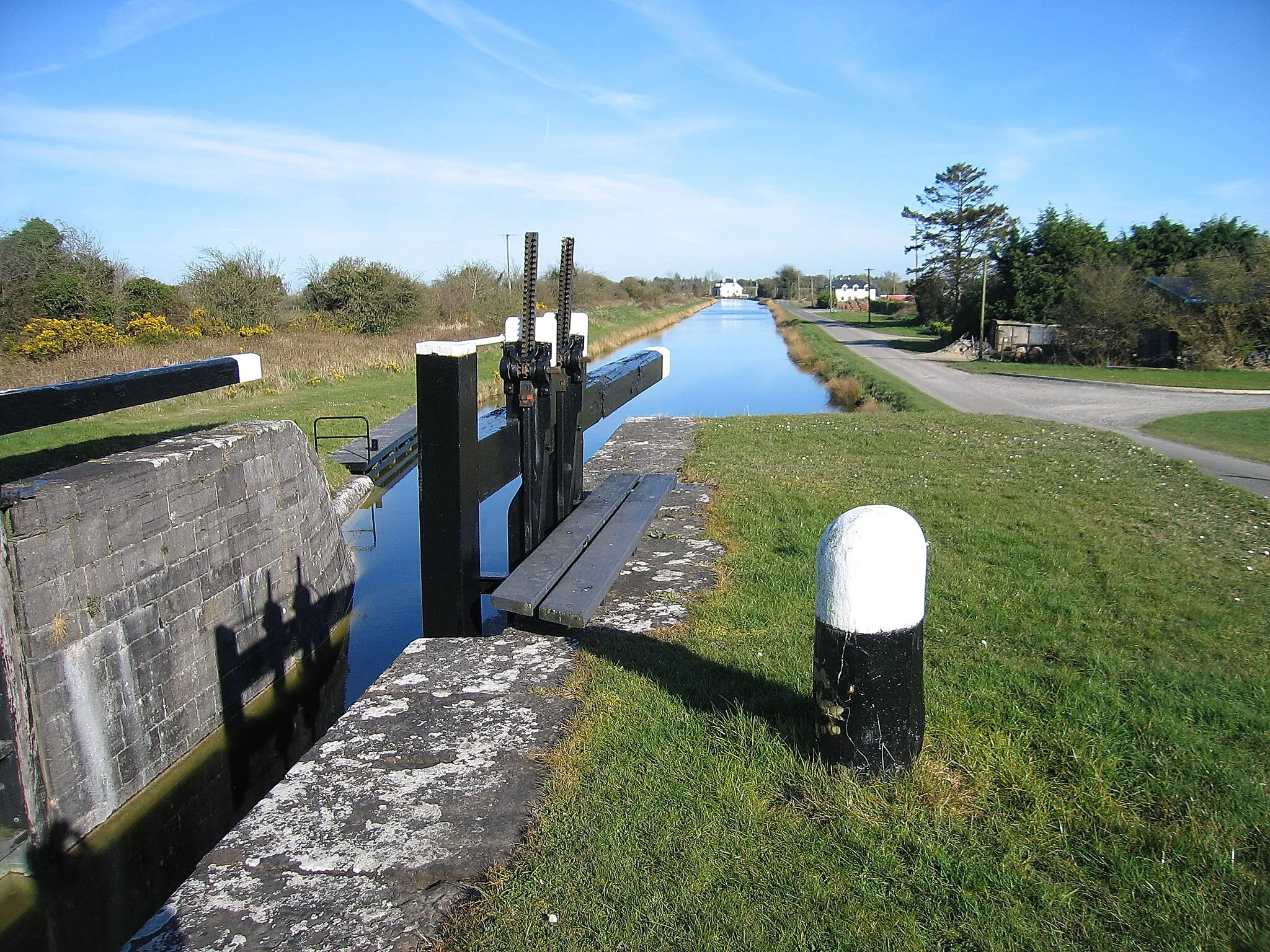 Photo showing: The Royal Canal in rural County Westmeath north of Kinnegad