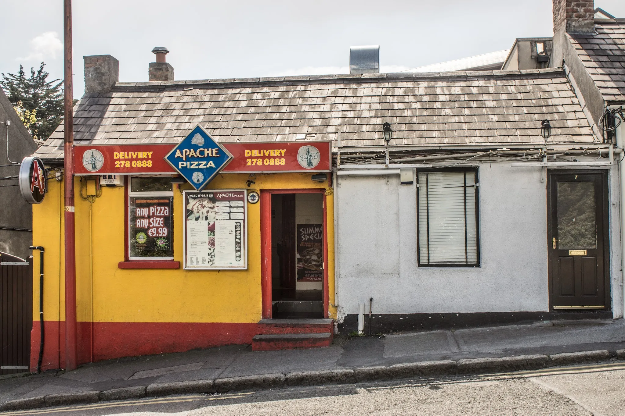 Photo showing: Apache Pizza - The Hill Stillorgan