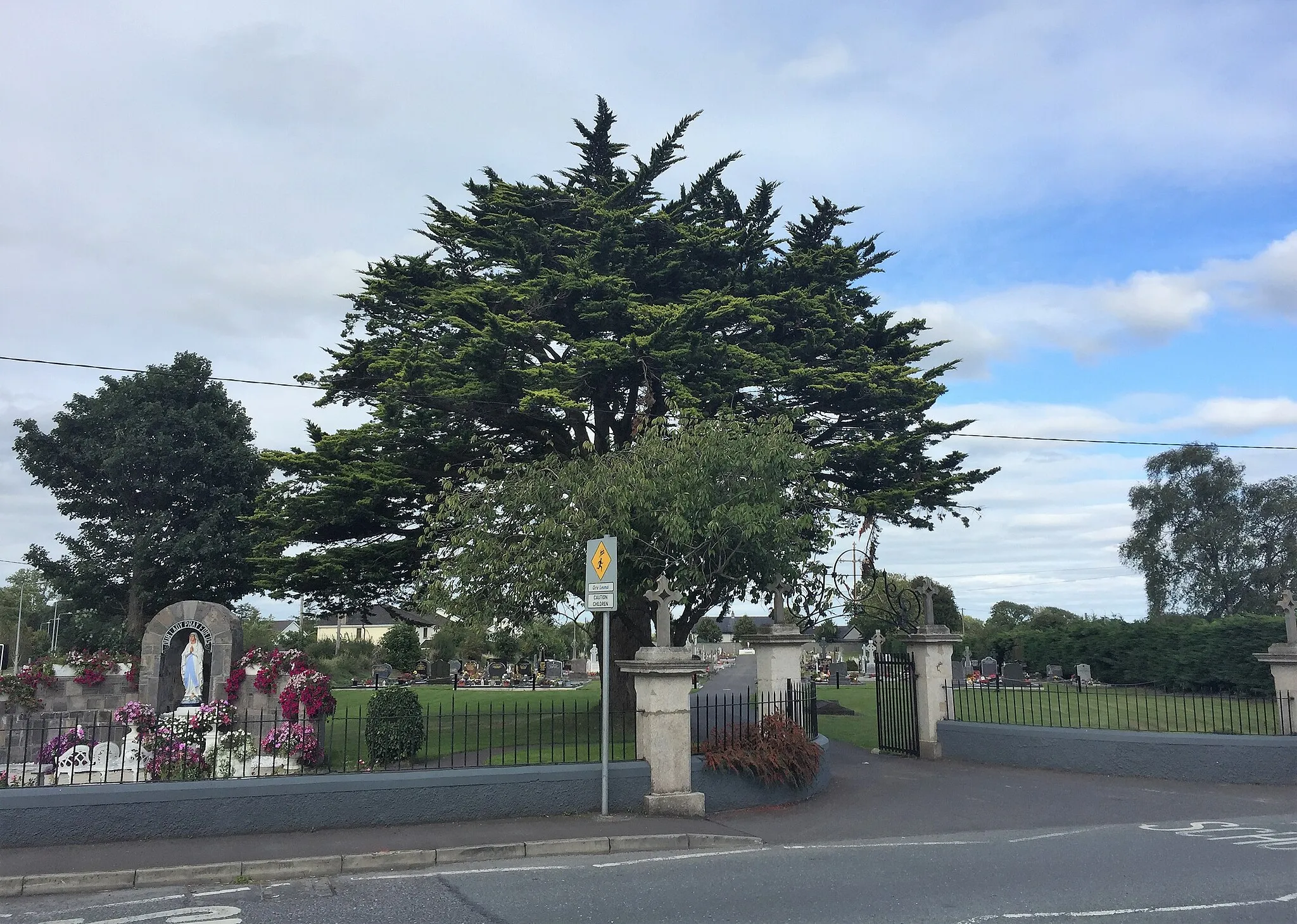 Photo showing: County Meath, St Mary's Cemetery.