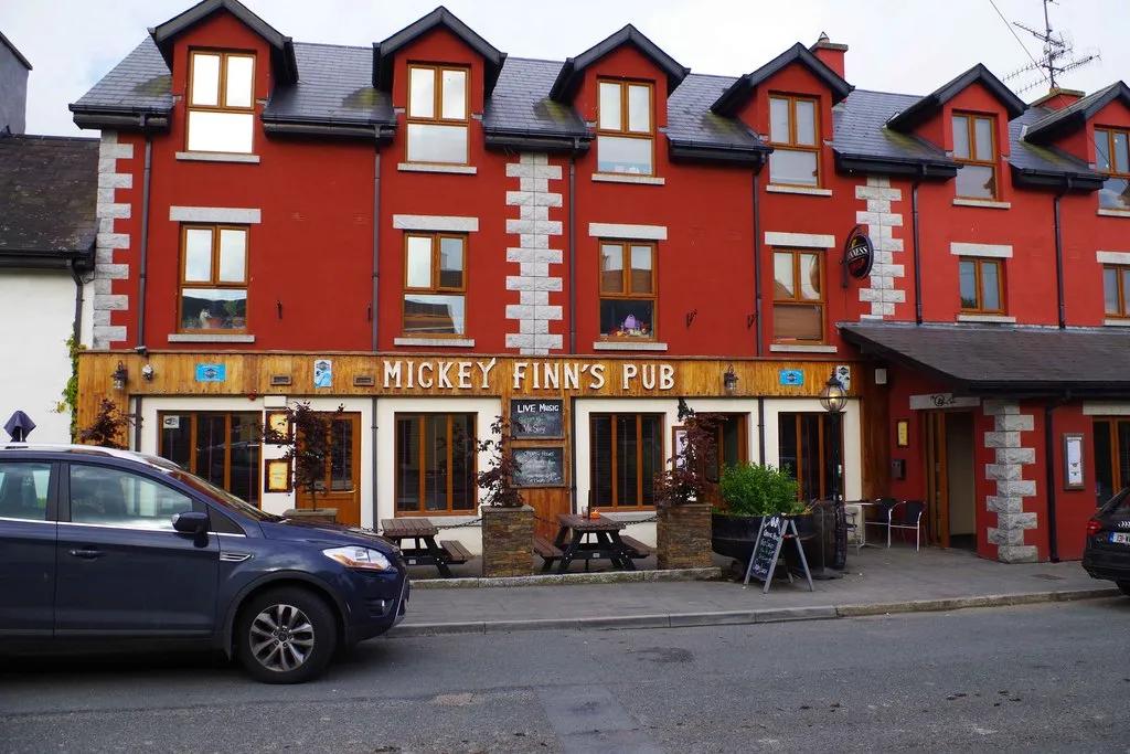 Photo showing: Mickey Finn's Pub, Main Street, Redcross, Co. Wicklow