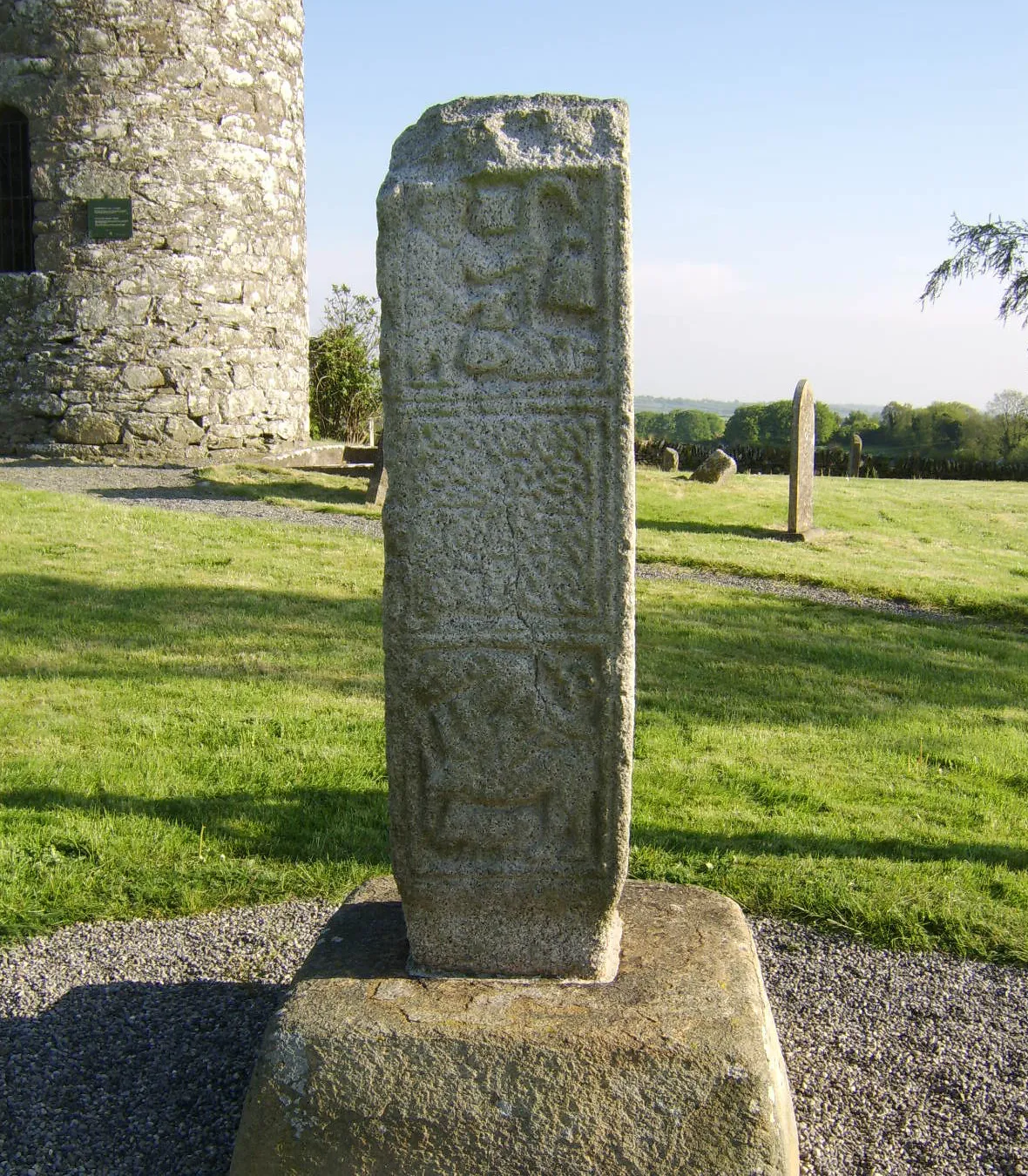 Photo showing: High Cross, northern face, the former monsastic settlement and walled town of Old Kilcullen, Co. Kildare, Ireland