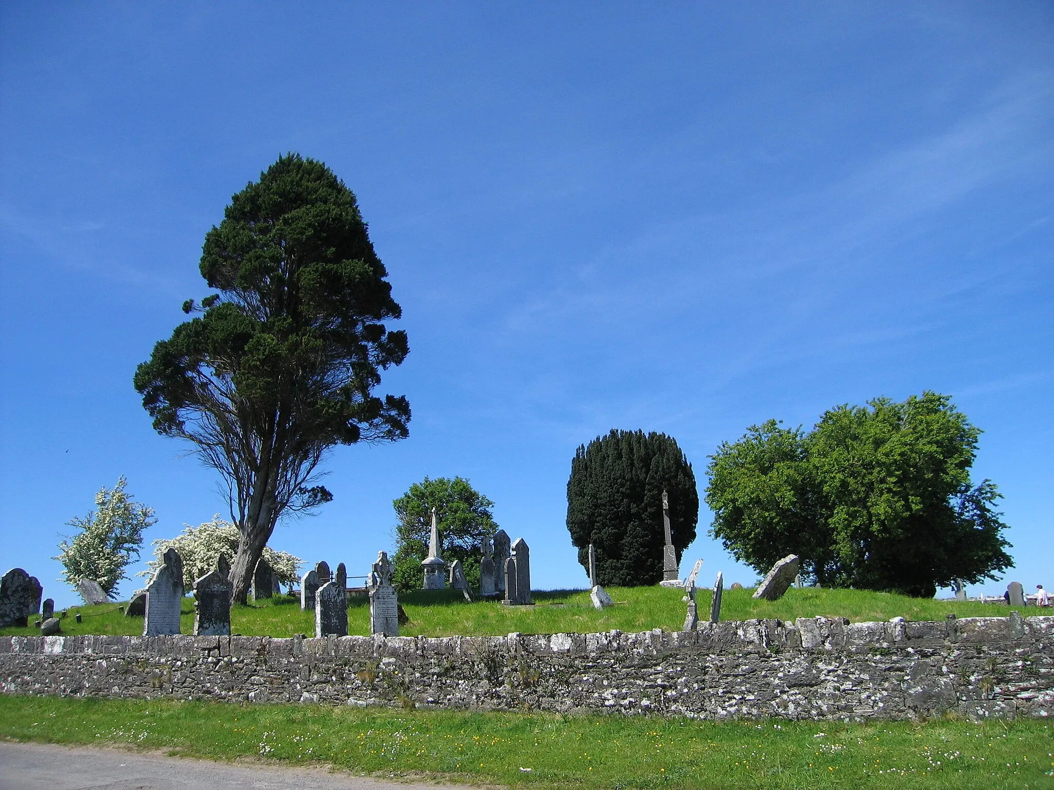 Photo showing: Suncroft Cemetery.