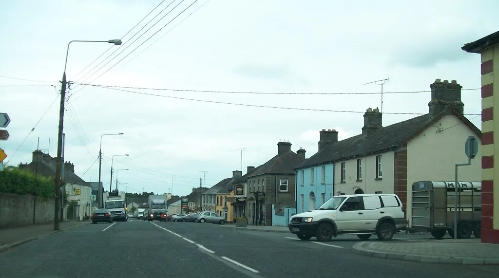 Photo showing: The junction of the N52 and the Athboy Road at Delvin