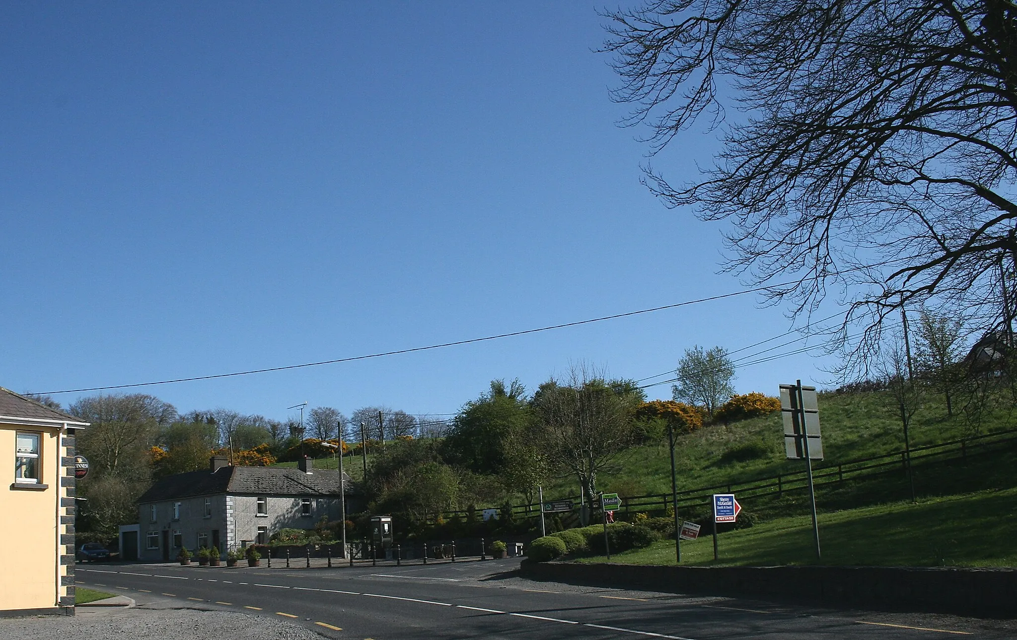 Photo showing: Crookedwood, County Westmeath