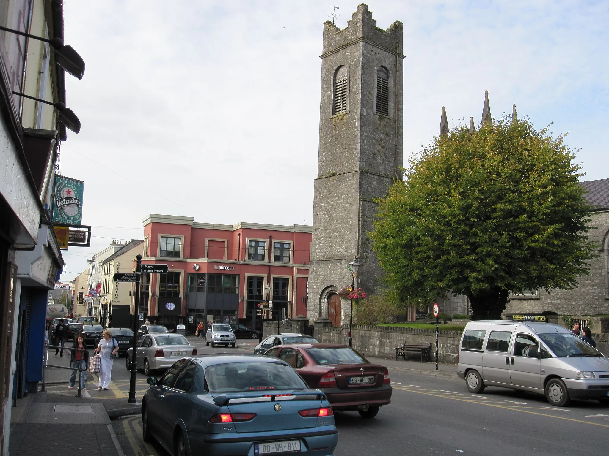 Photo showing: Northwest-facing view of Church street, Athlone