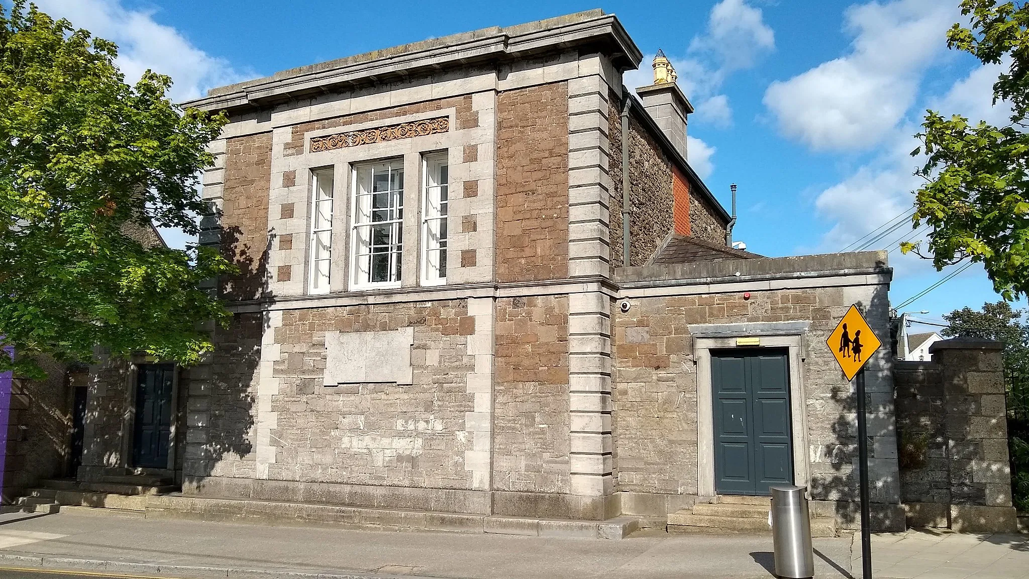 Photo showing: The Court House in Swords on North Street.