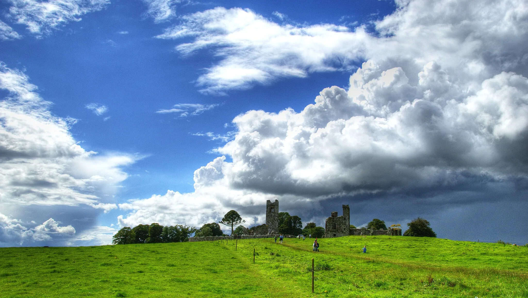 Photo showing: Hill of Slane