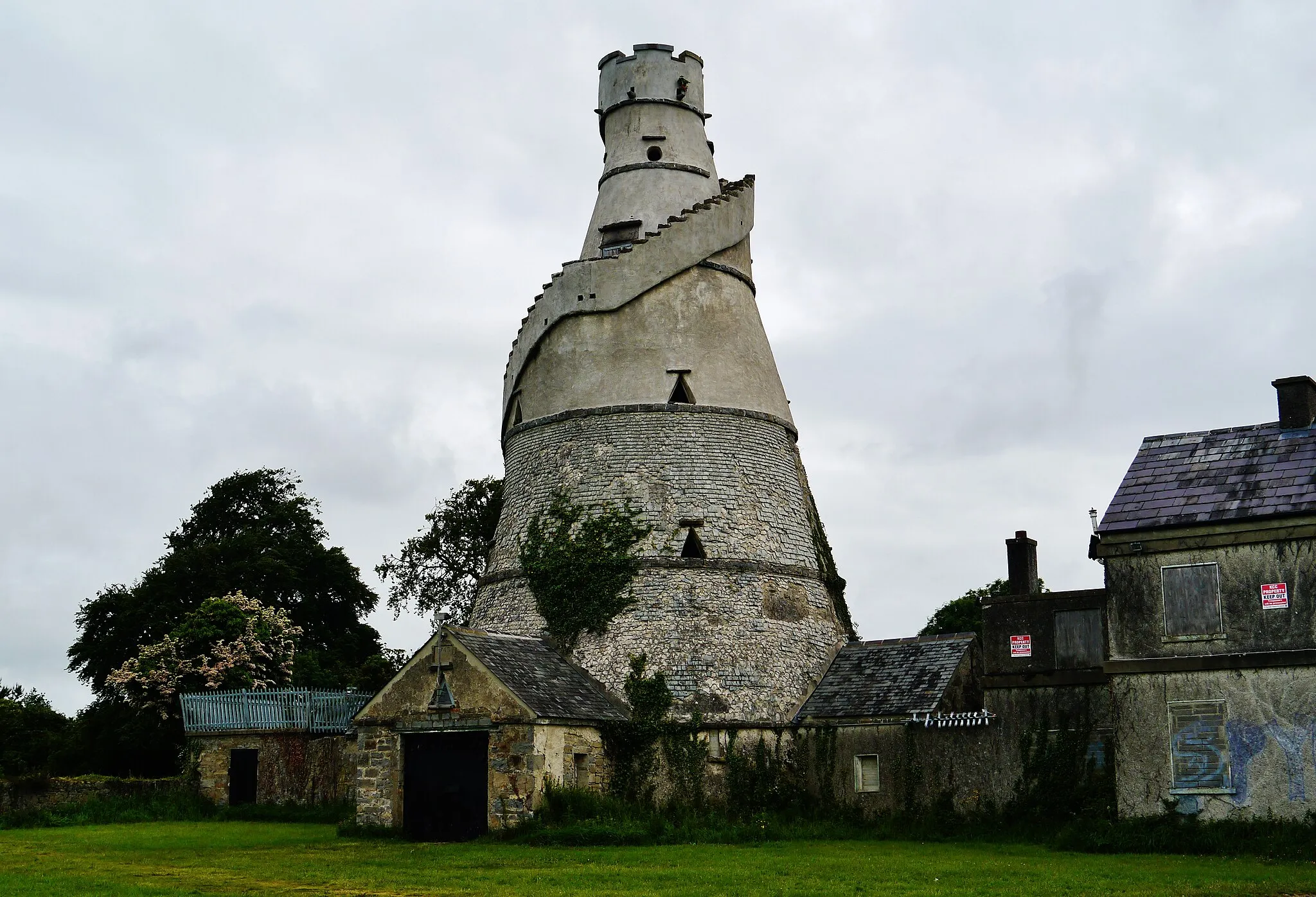 Photo showing: The Wonderful Barn, Leixlip, County Kildare, Ireland