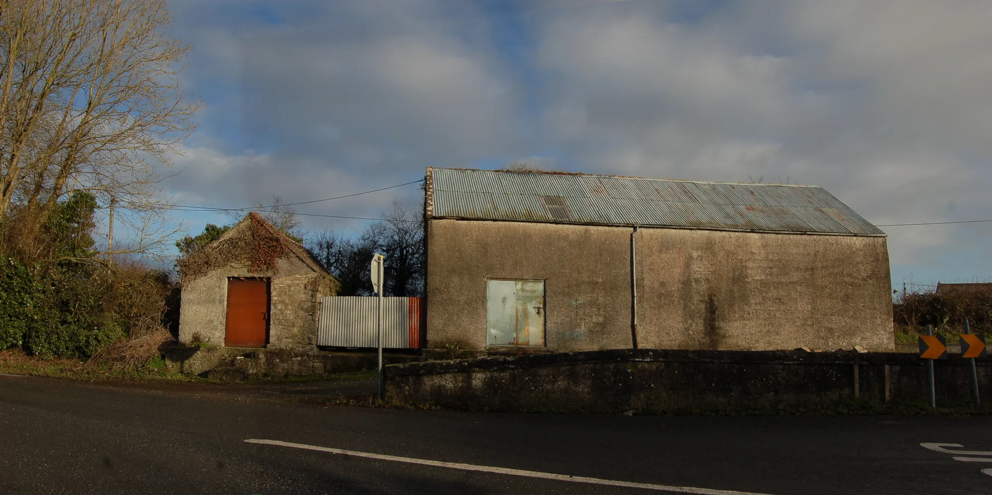 Photo showing: Old Creamery building in Ballyfoyle, opened as a private enterprise, later replaced on newer premises nearby