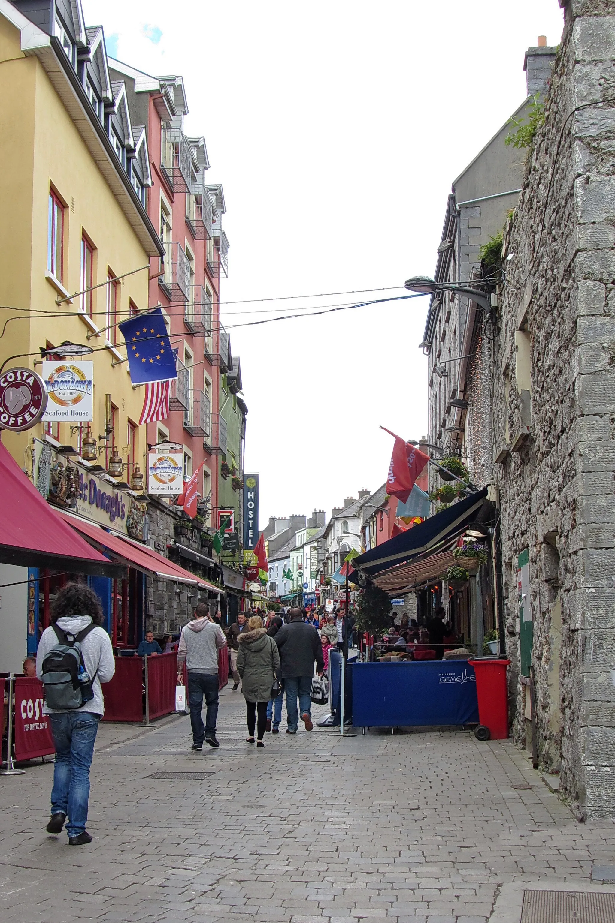 Photo showing: Quay St, Galway