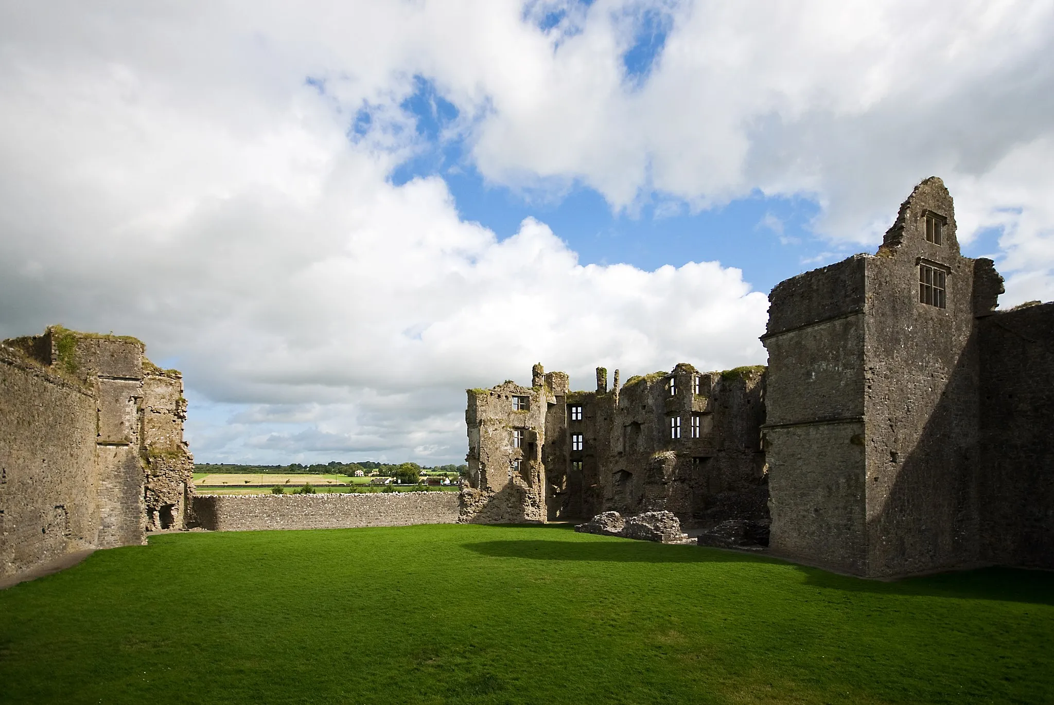 Photo showing: Ireland 2009, Roscommon Castle ruins
