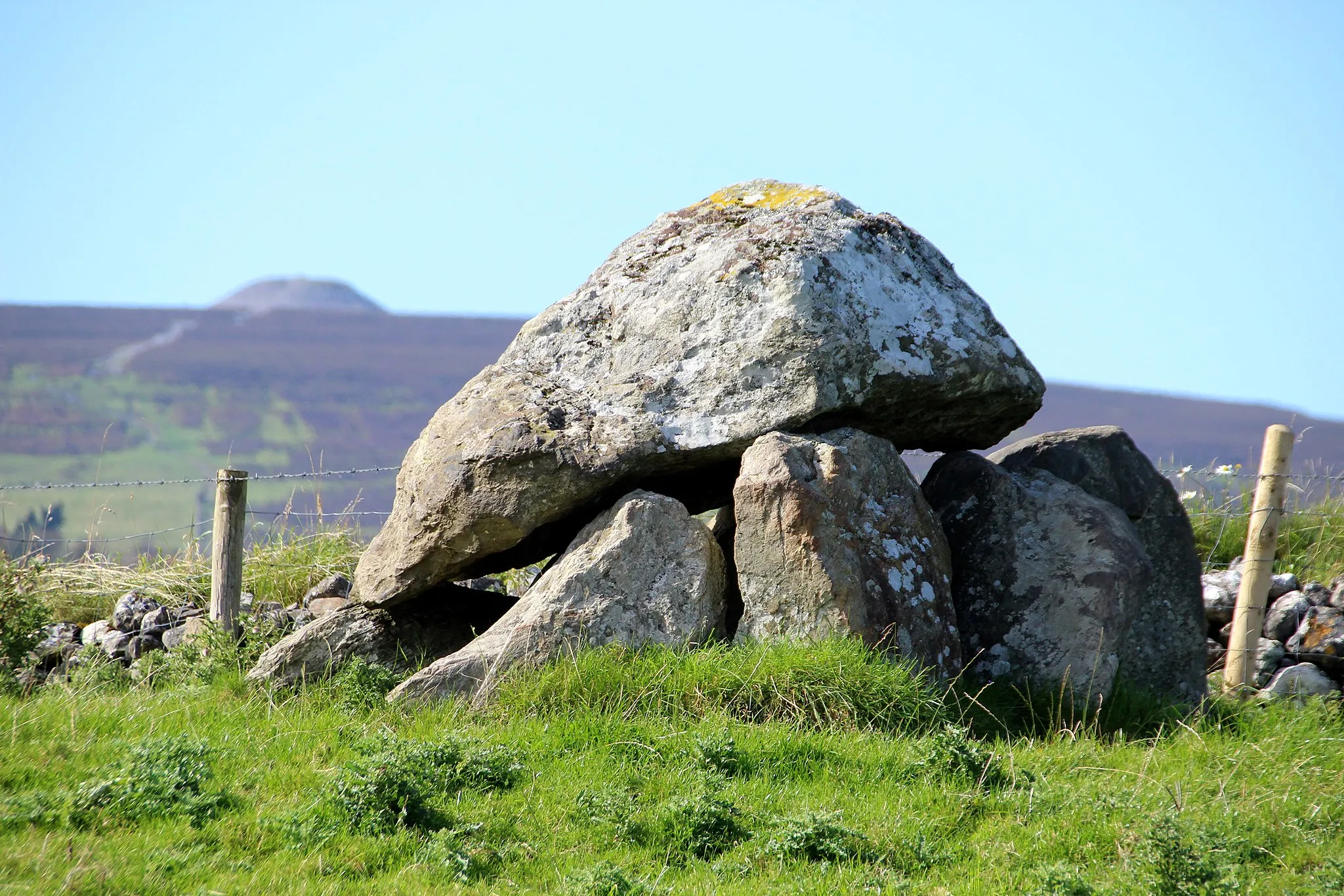 Photo showing: County Sligo, Carrowmore Passage Tomb P13.