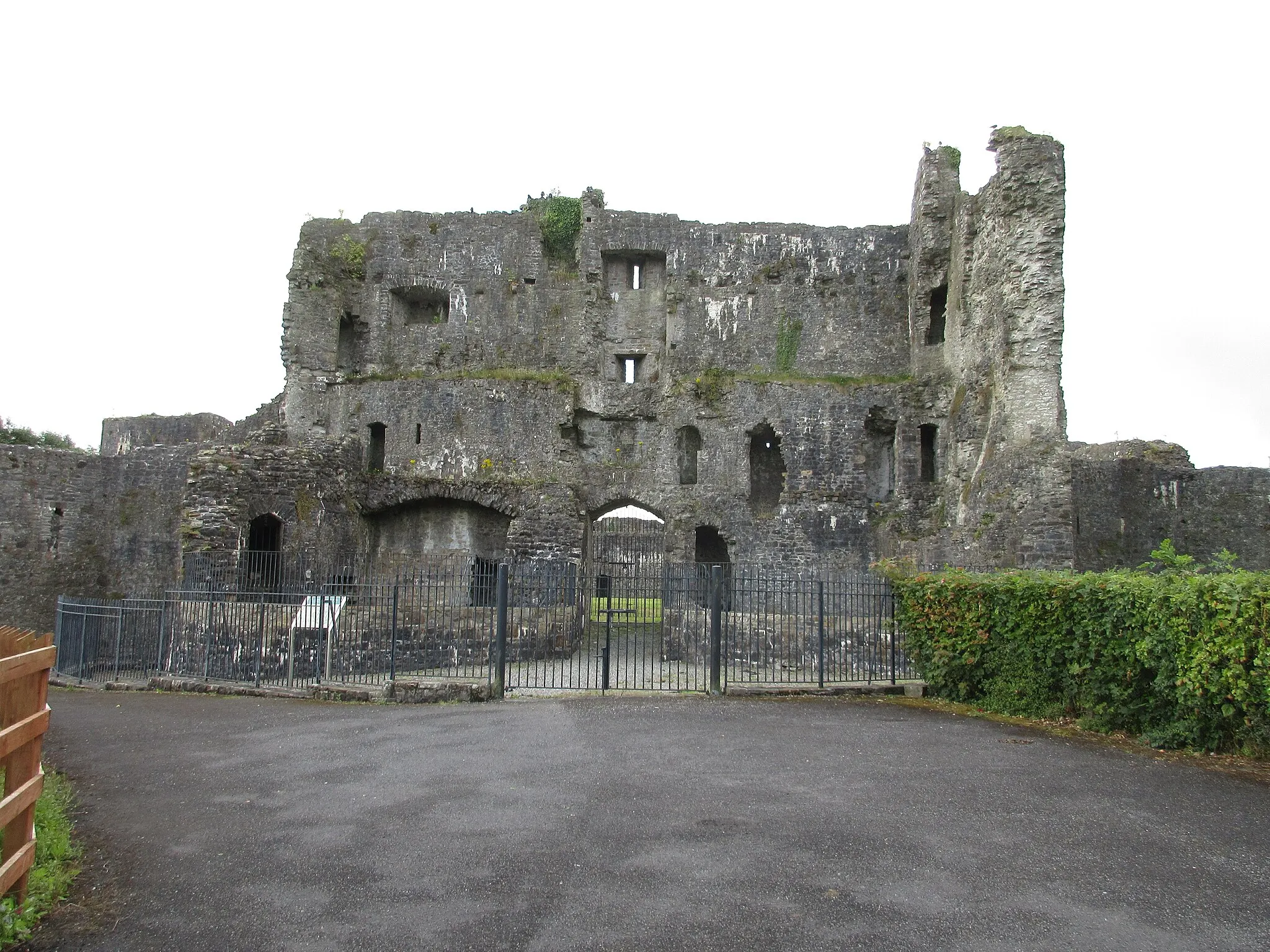 Photo showing: Ballymote Castle