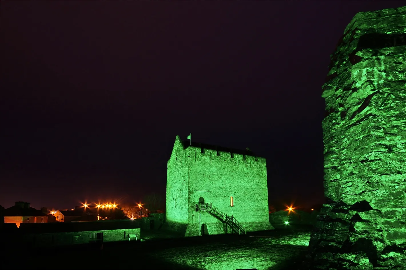 Photo showing: Athenry Castle