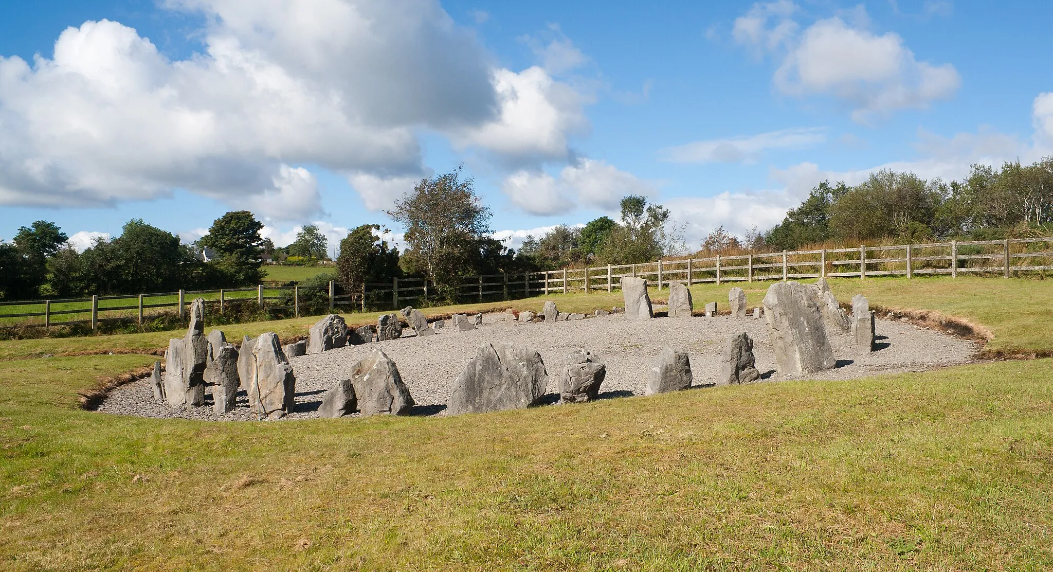Photo showing: South-east view of the Drumskinney Stone Circle.