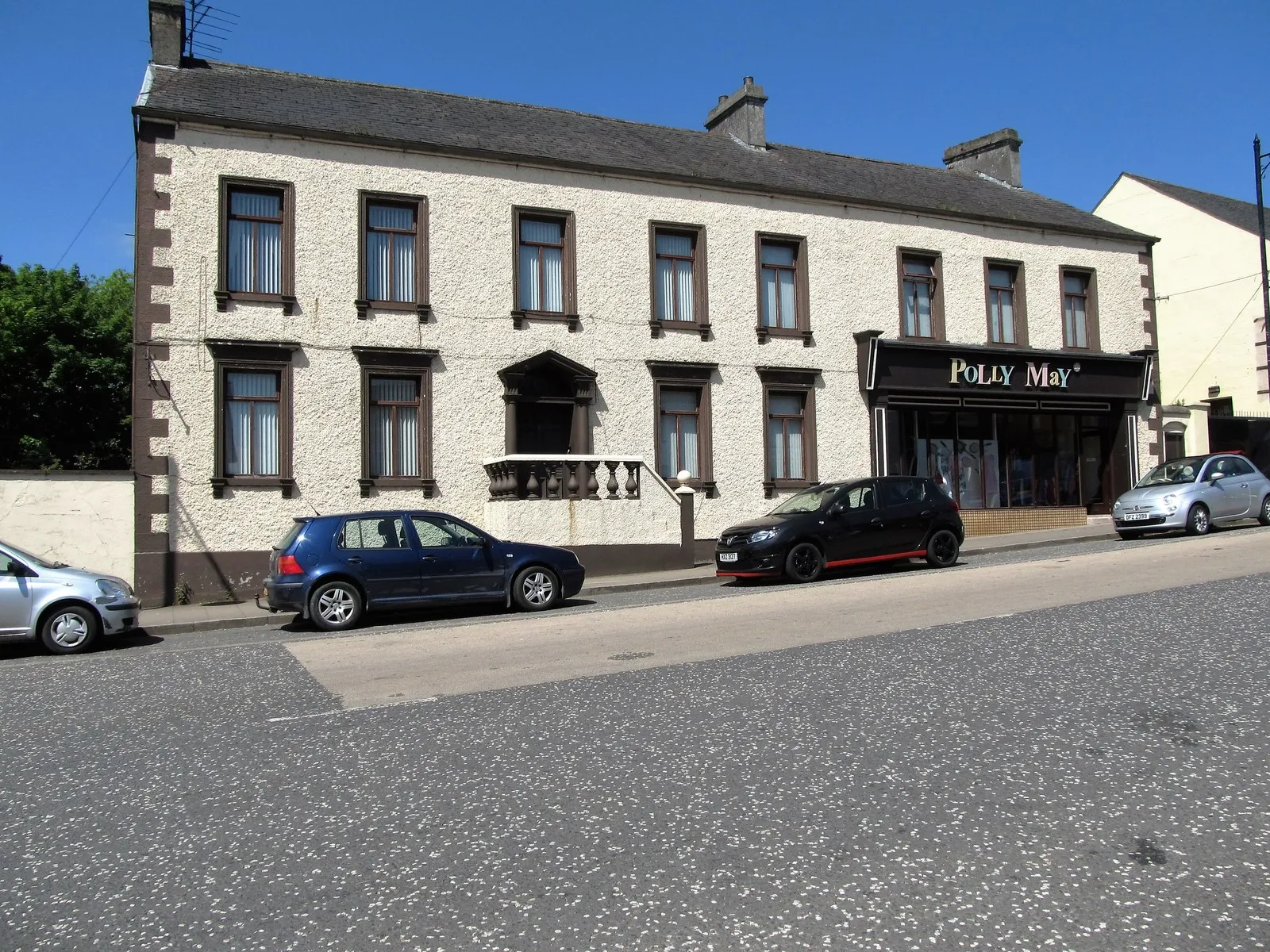 Photo showing: Period architecture on Main Street, Markethill