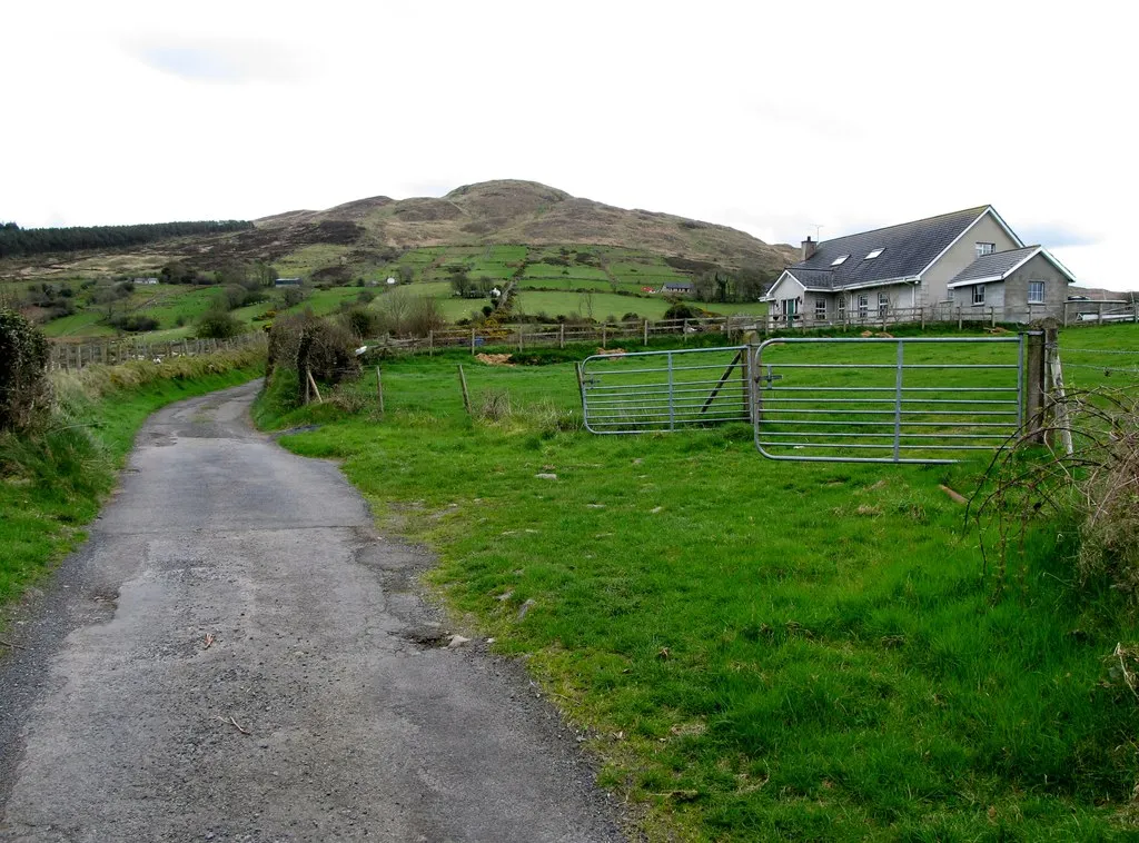 Photo showing: Bungalow on Gordon's Lane, Camlough