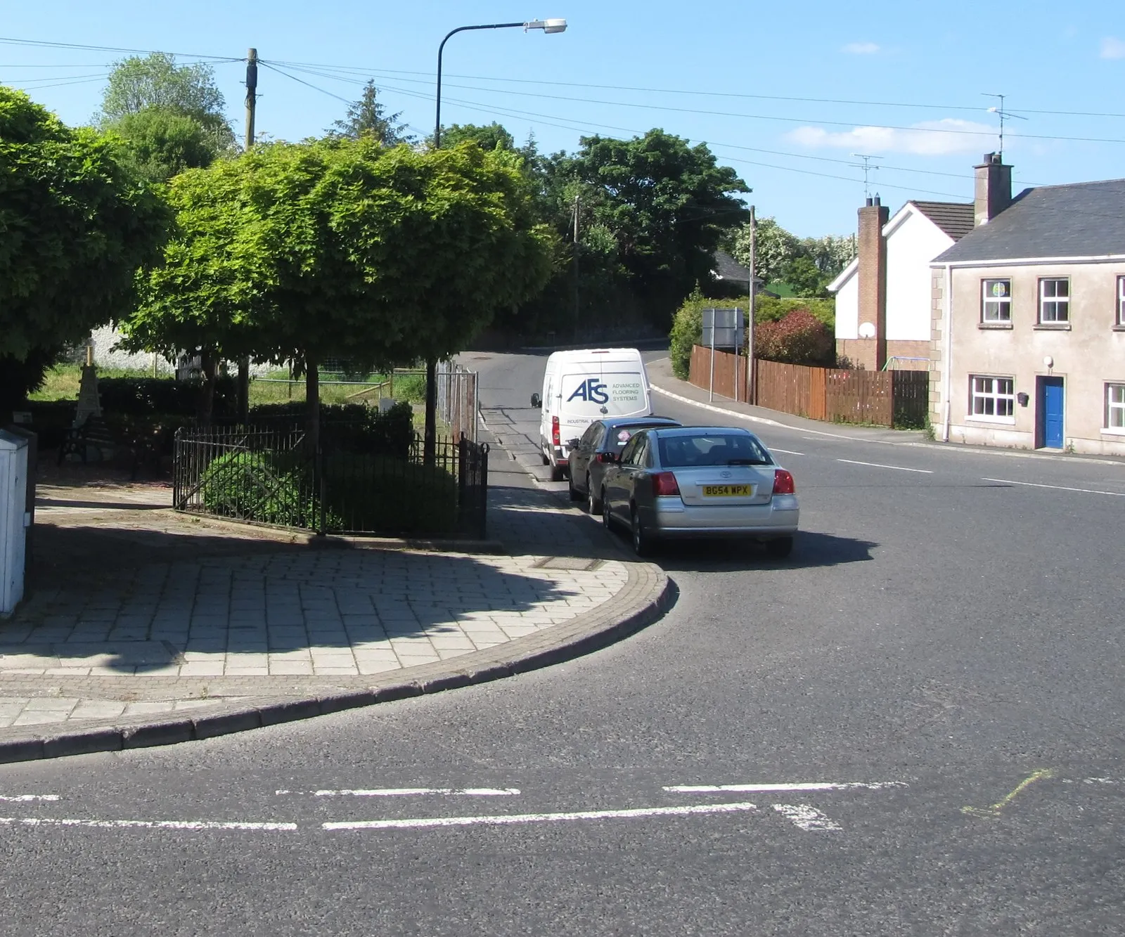 Photo showing: The Coolkill Road junction on the A3 at Middletown