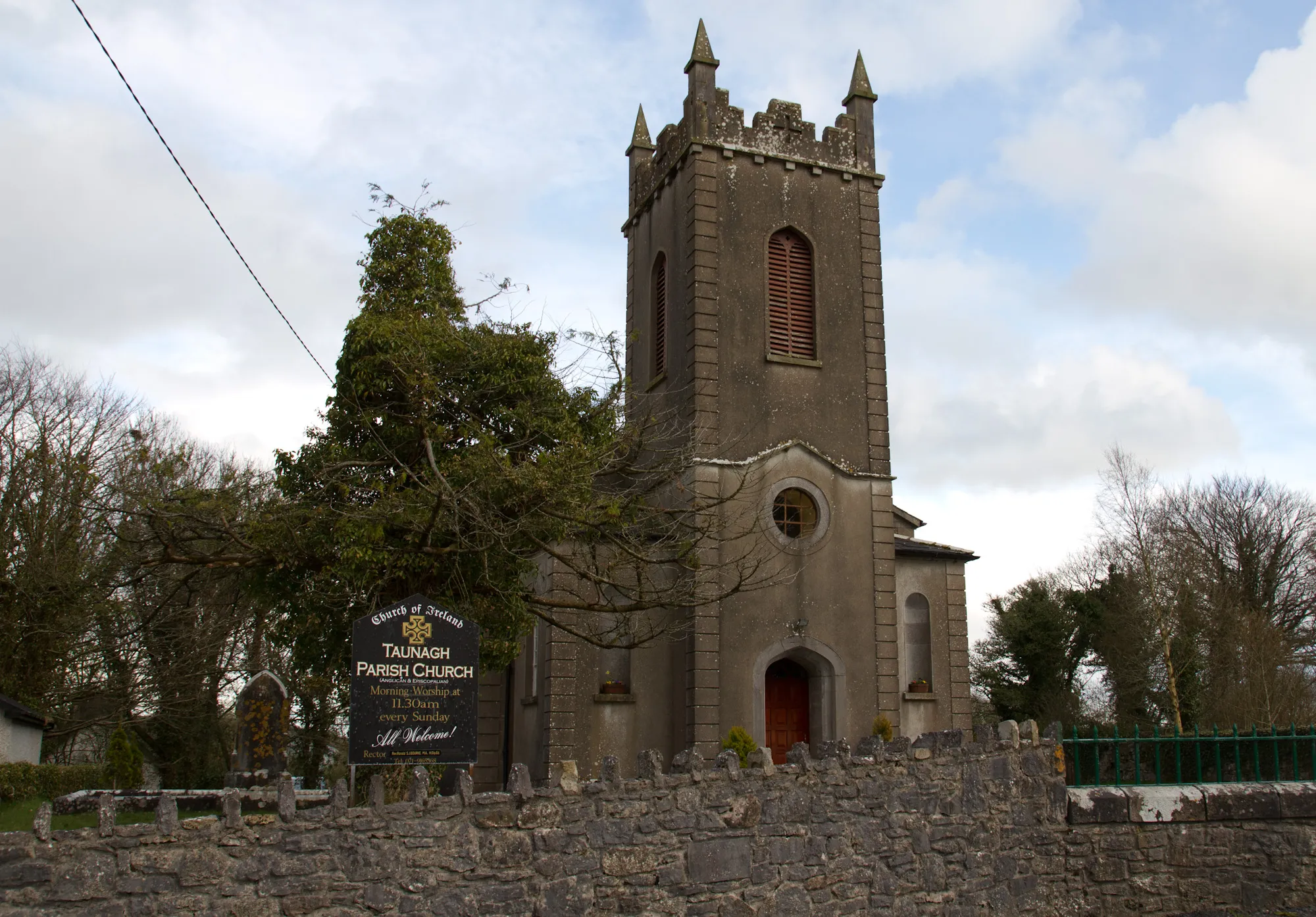 Photo showing: Riverstown

Riverstown 'Church of Ireland' church.