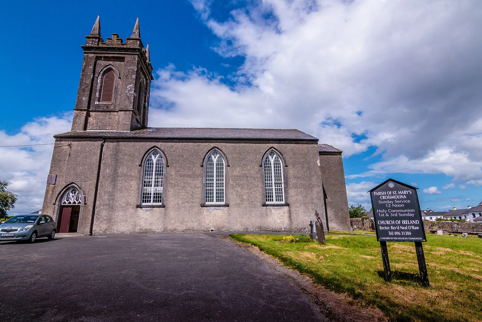 Photo showing: View of Saint Mary's Church in Crossmolina, County Mayo, Ireland.