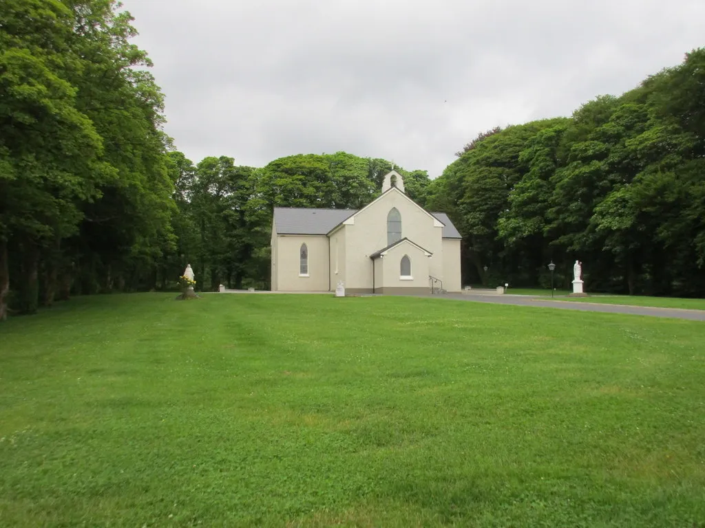 Photo showing: Church at Derrybrien