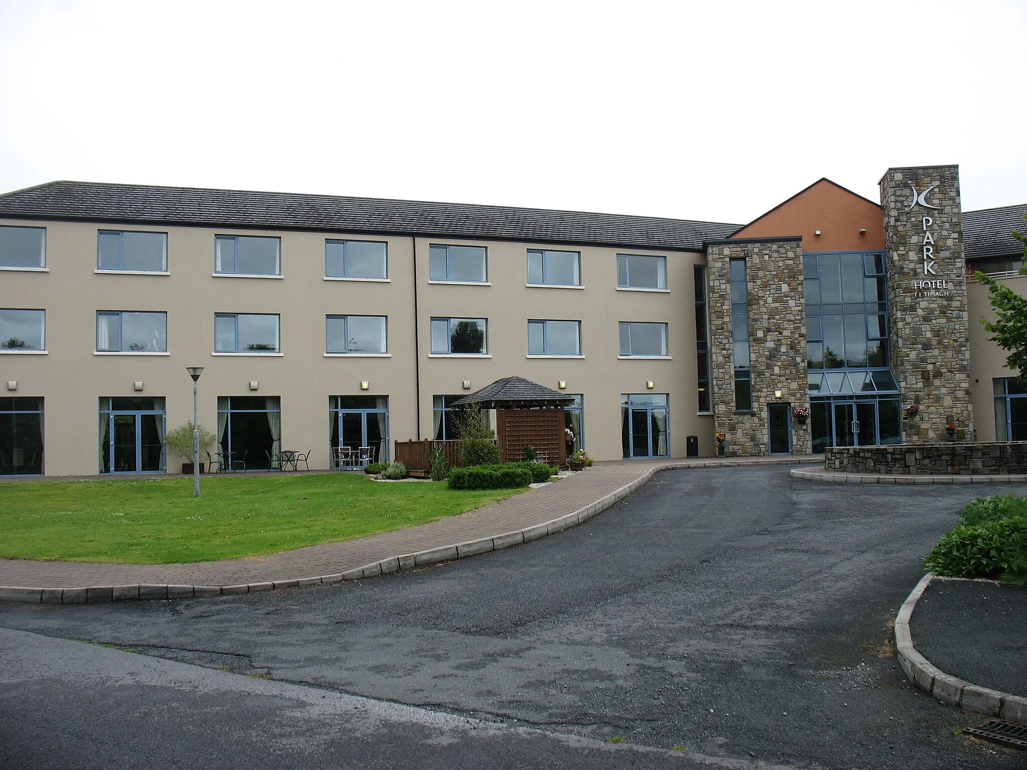 Photo showing: Park Hotel, Kiltimagh