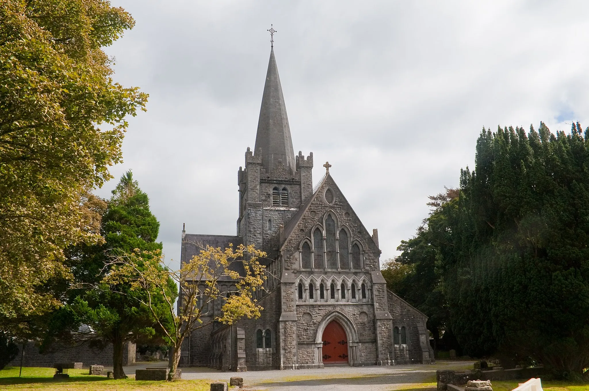 Photo showing: Tuam, County Galway, Ireland

West front of St. Mary's Cathedral in Tuam, designed by Sir Thomas Deane.