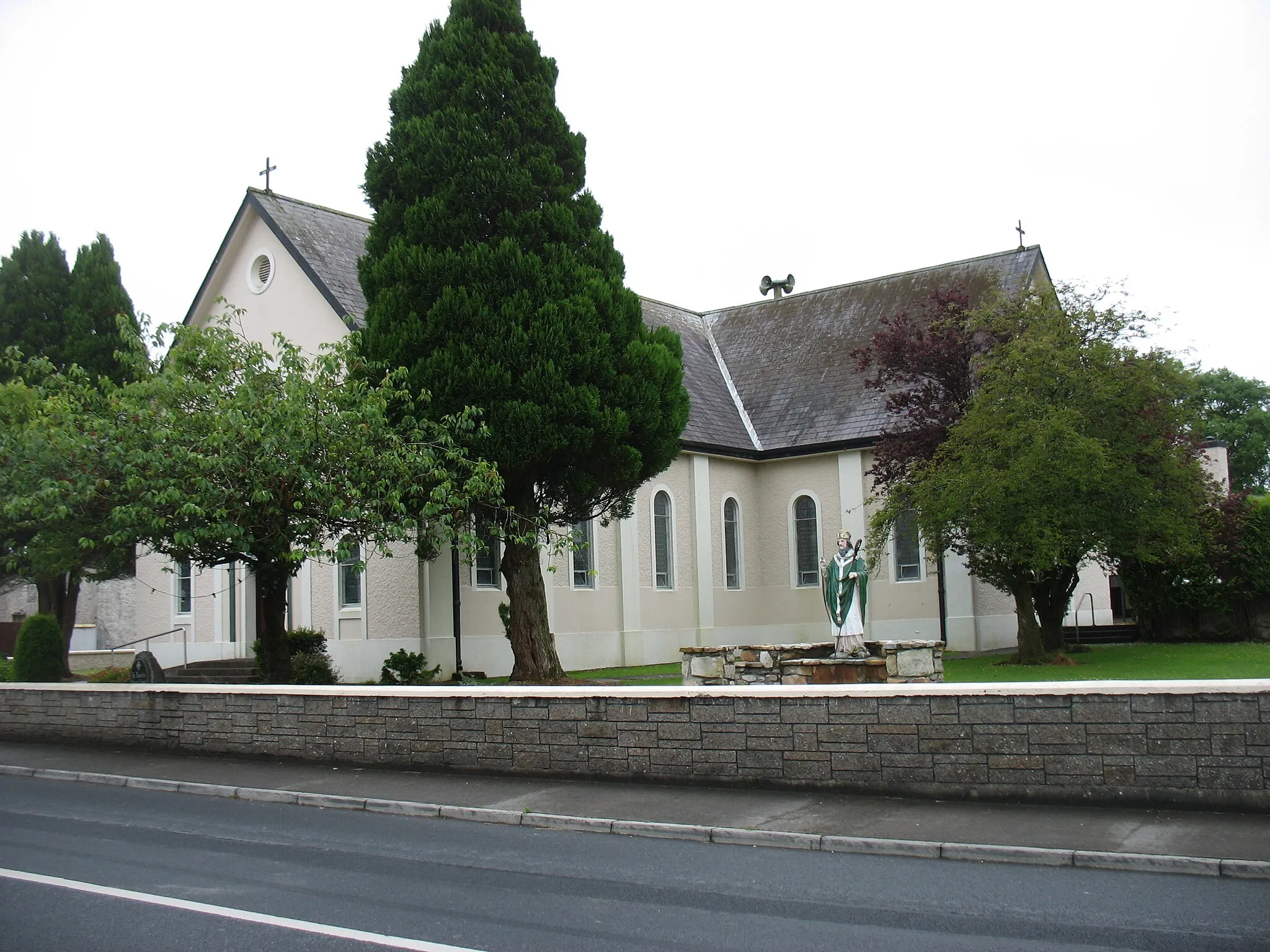 Photo showing: St Patrick's church, Cloonfad