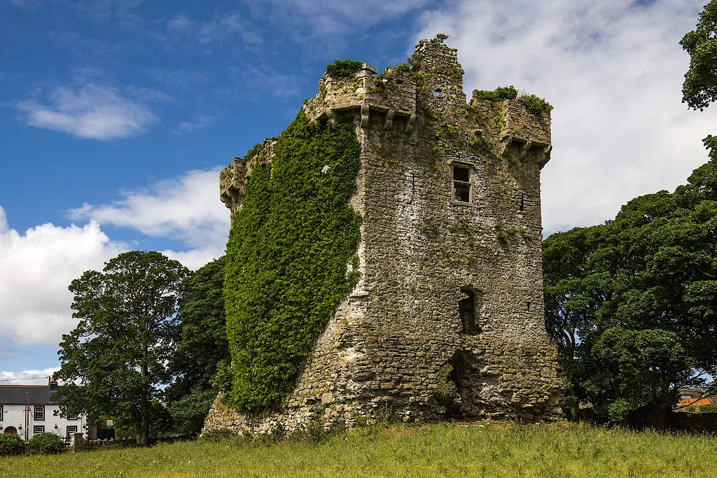 Photo showing: Castles of Connacht: Shrule, Mayo - revisited (4)