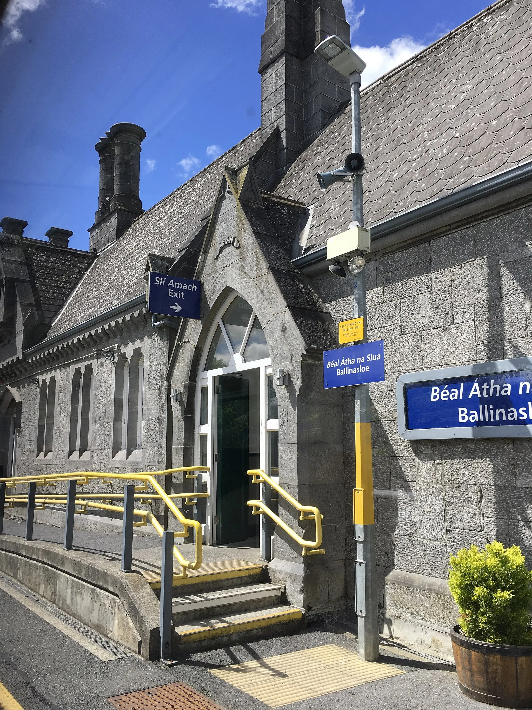 Photo showing: Ballinasloe, Ballinasloe railway station.