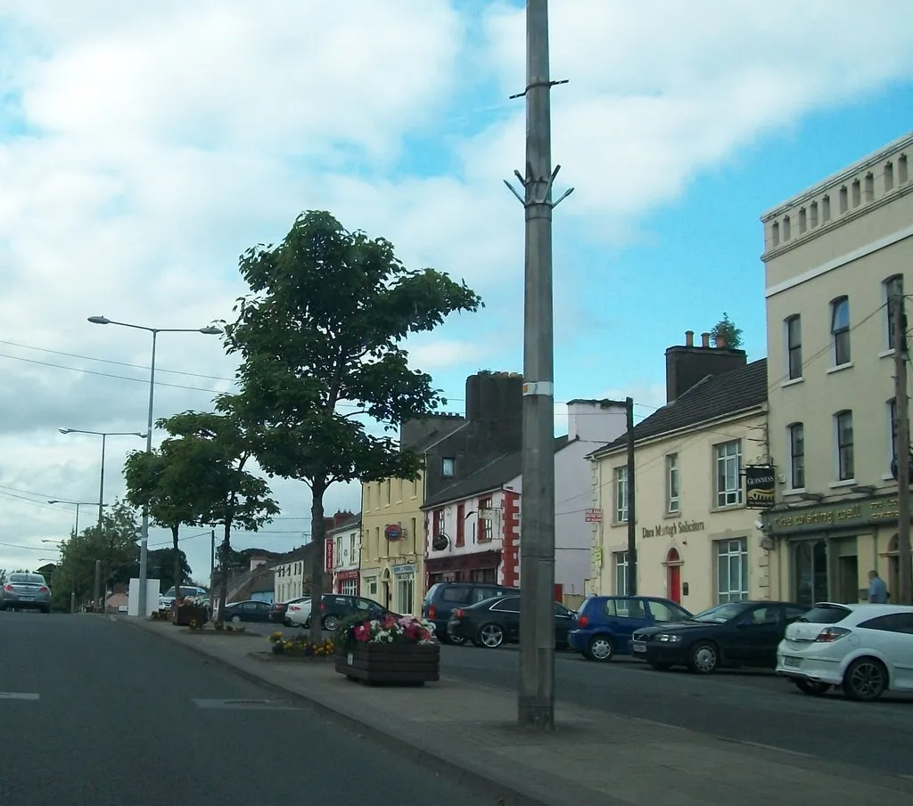 Photo showing: Shops and offices on Main Street, Kingscourt